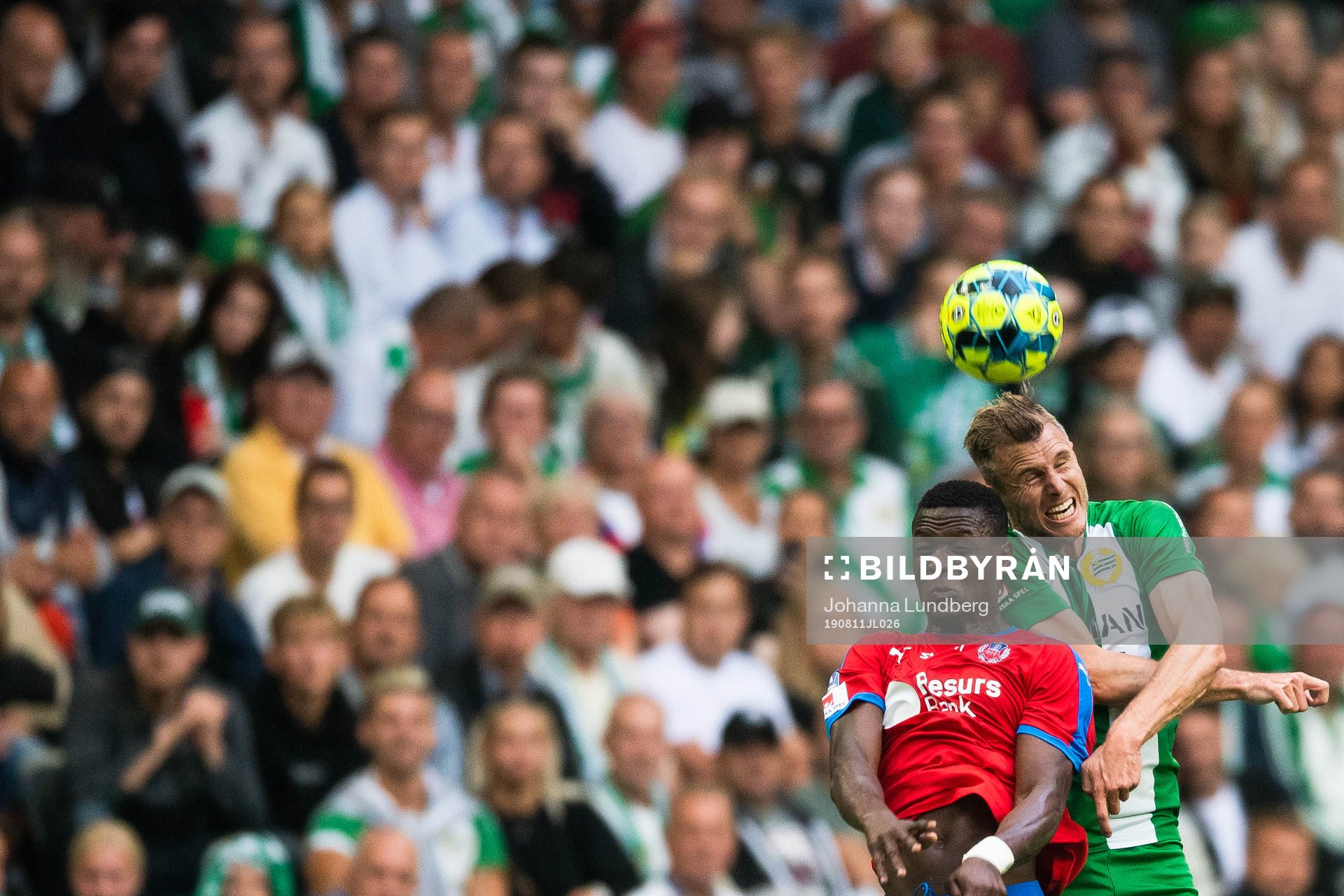 Helsingborgs Alhaji Gero och Hammarbys Richard Magyar i