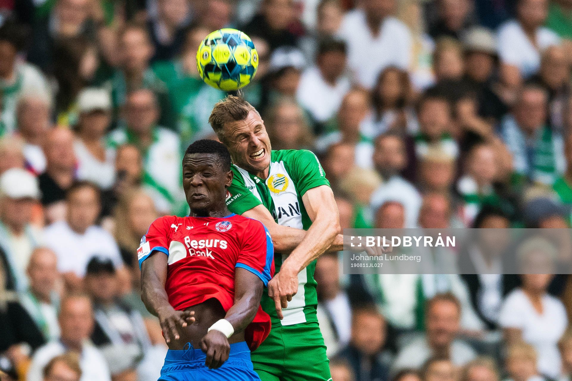 Helsingborgs Alhaji Gero och Hammarbys Richard Magyar i