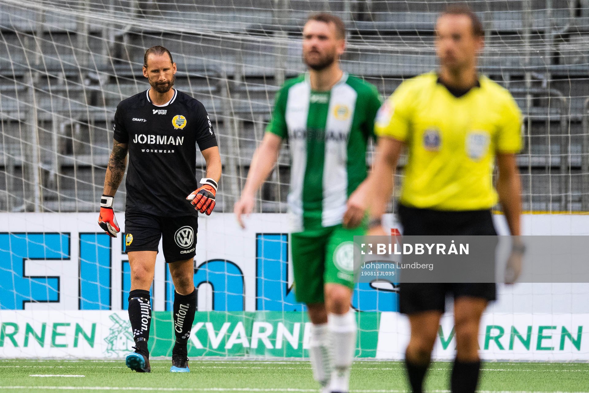 Hammarbys målvakt Johan Wiland deppar