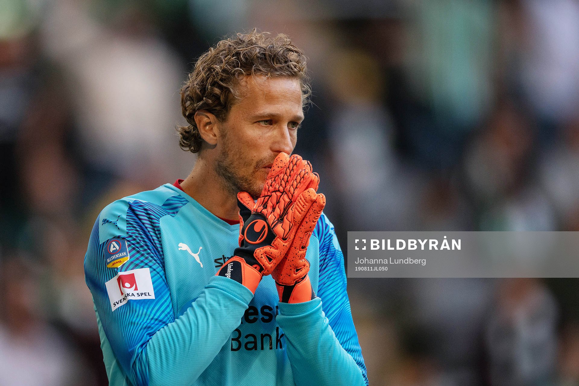Helsingborgs målvakt Anders Lindegaard deppar
