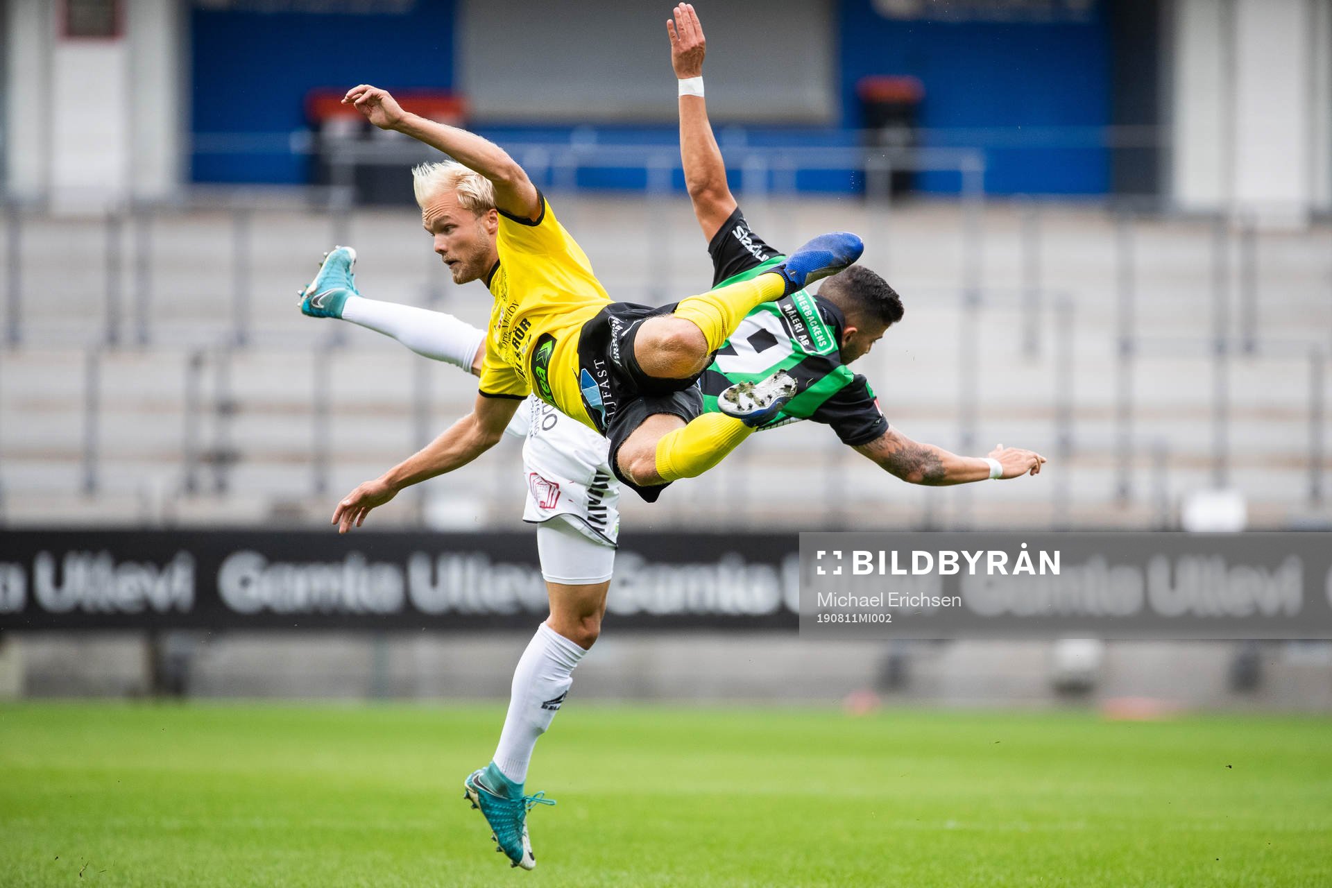 Mjällbys Viktor Gustafson och GAIS Paulo Marcelo under fotbollsmatchen i Superettan mellan GAIS och Mjällby den 11 augusti 2019 i Göteborg.