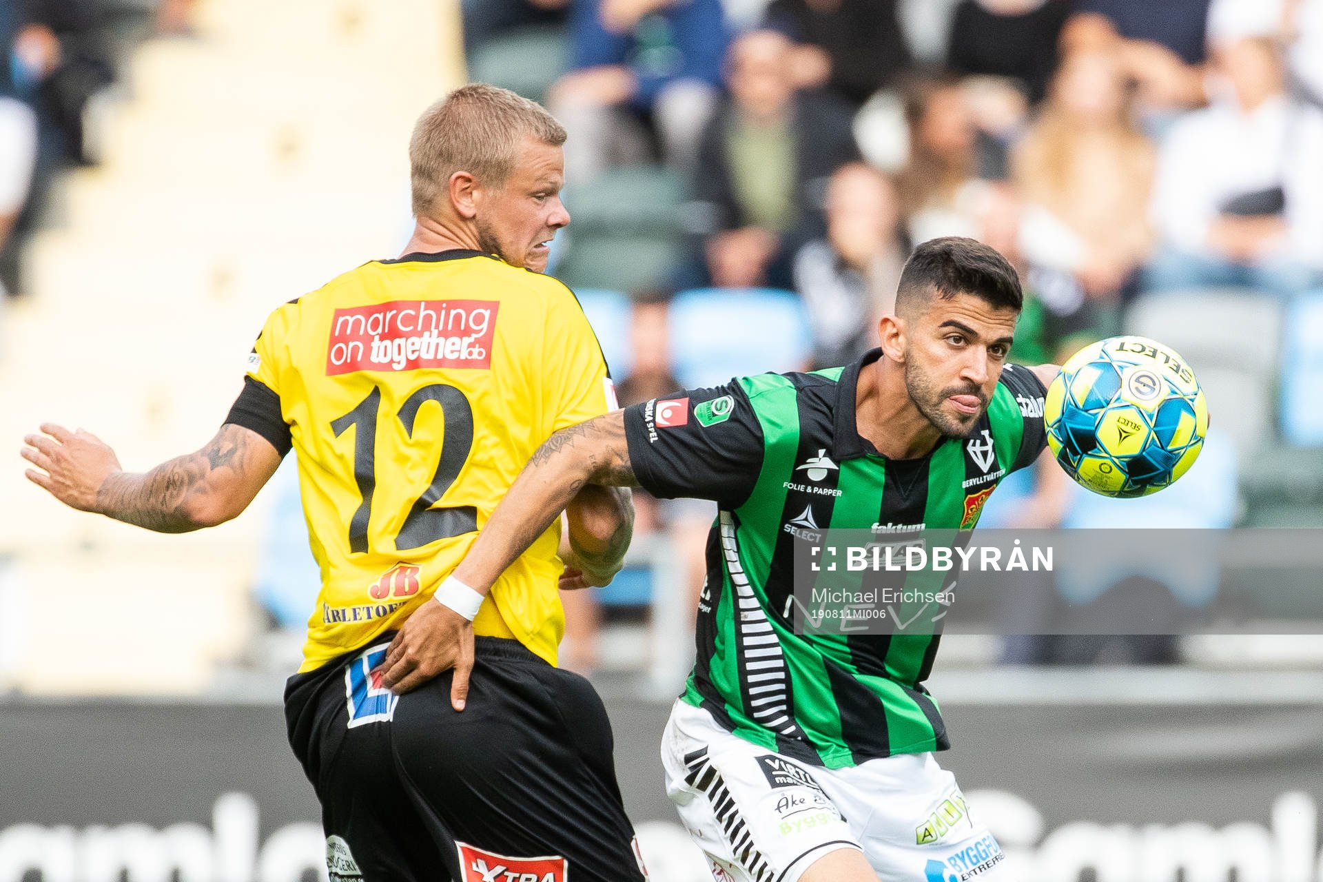 Mjällbys David Löfquist och GAIS Paulo Marcelo