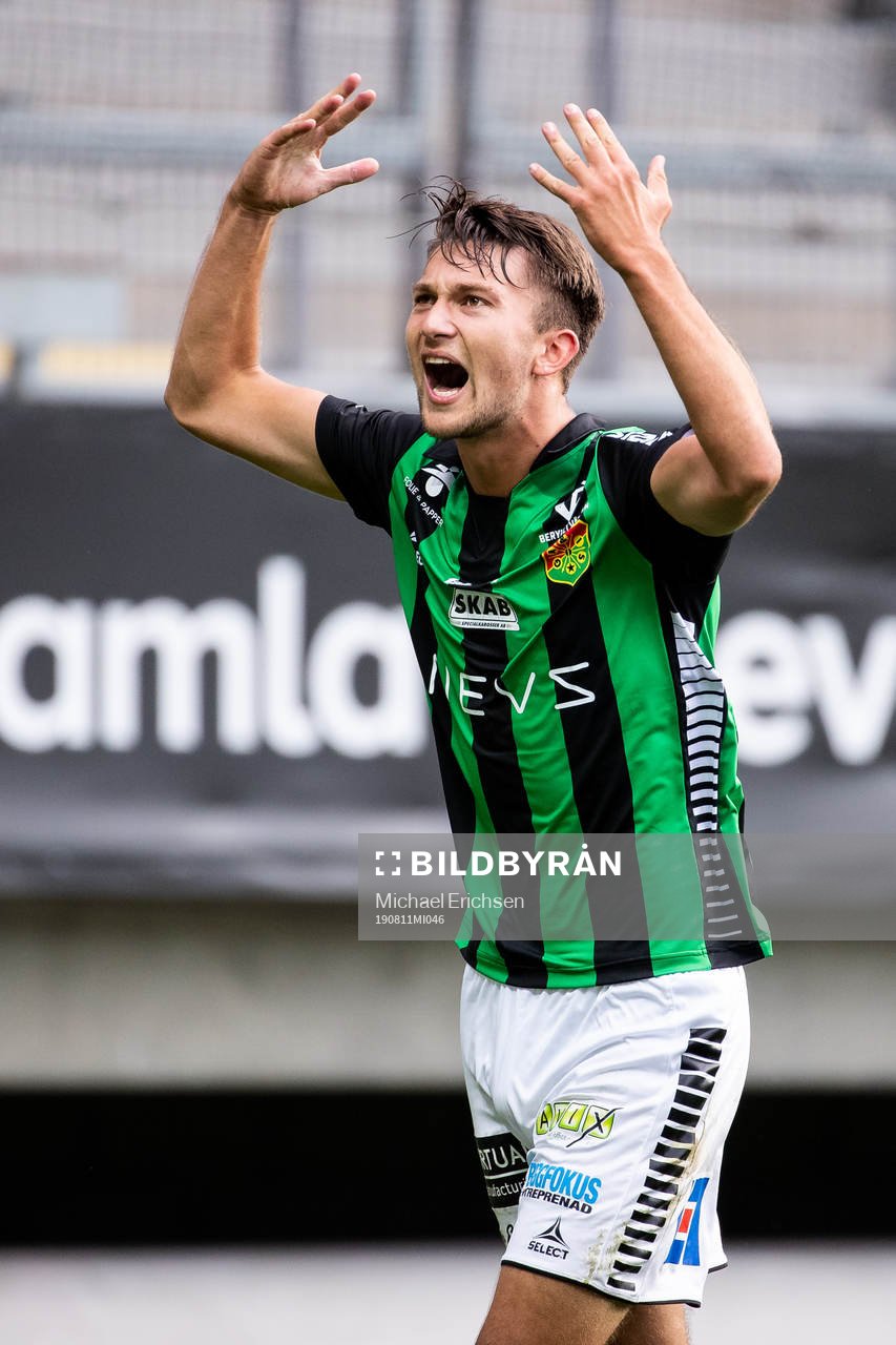GAIS Måns Saebbö jublar