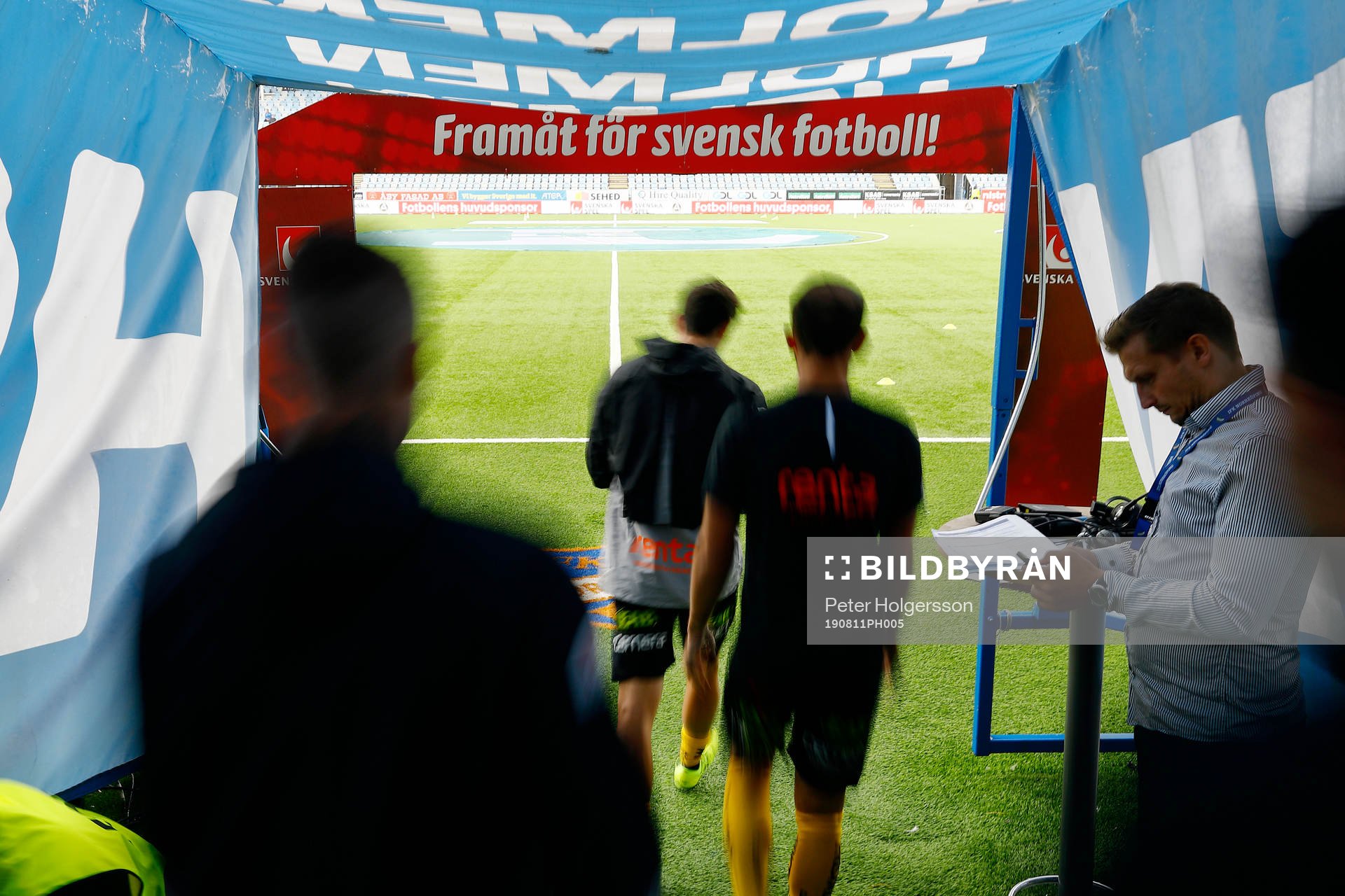 Elfsborgs spelare tågar i till uppvärmningen före