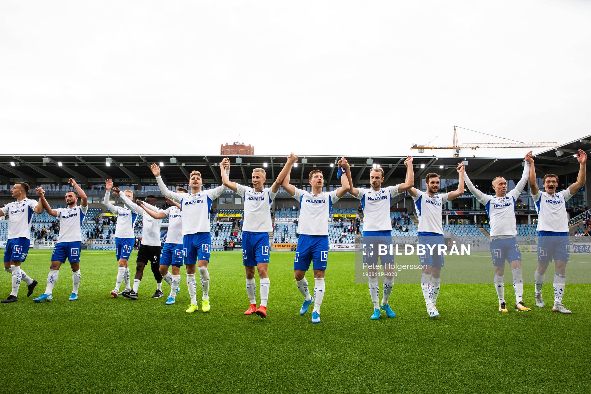 IFK Norrköpings spelare jublar