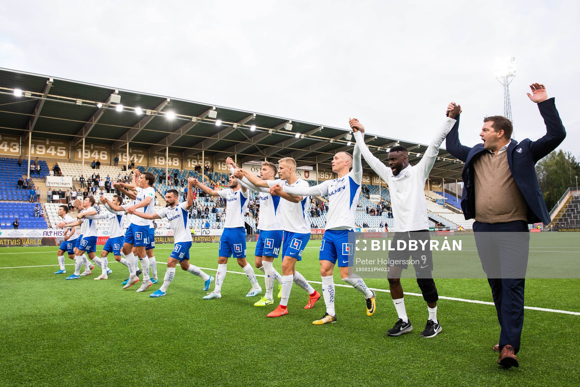 IFK Norrköpings spelare jublar
