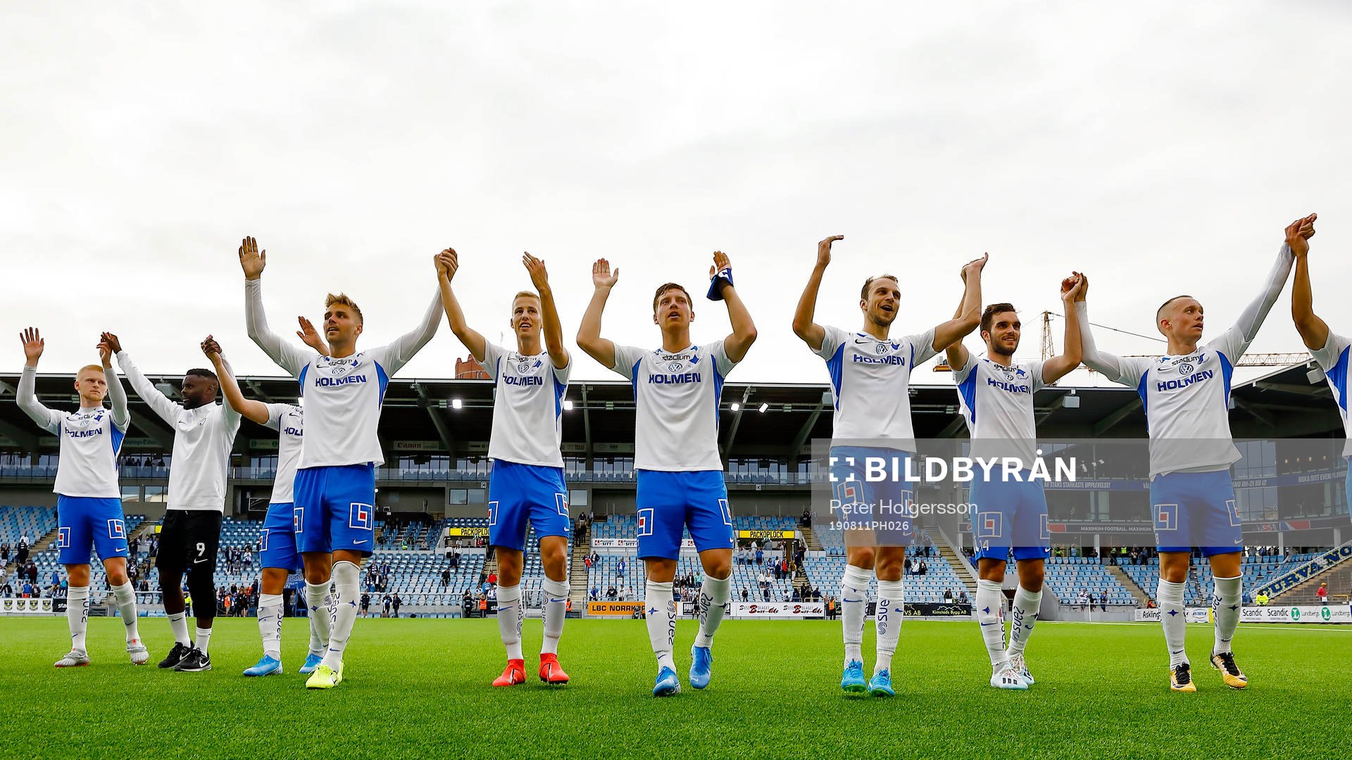 IFK Norrköpings spelare jublar