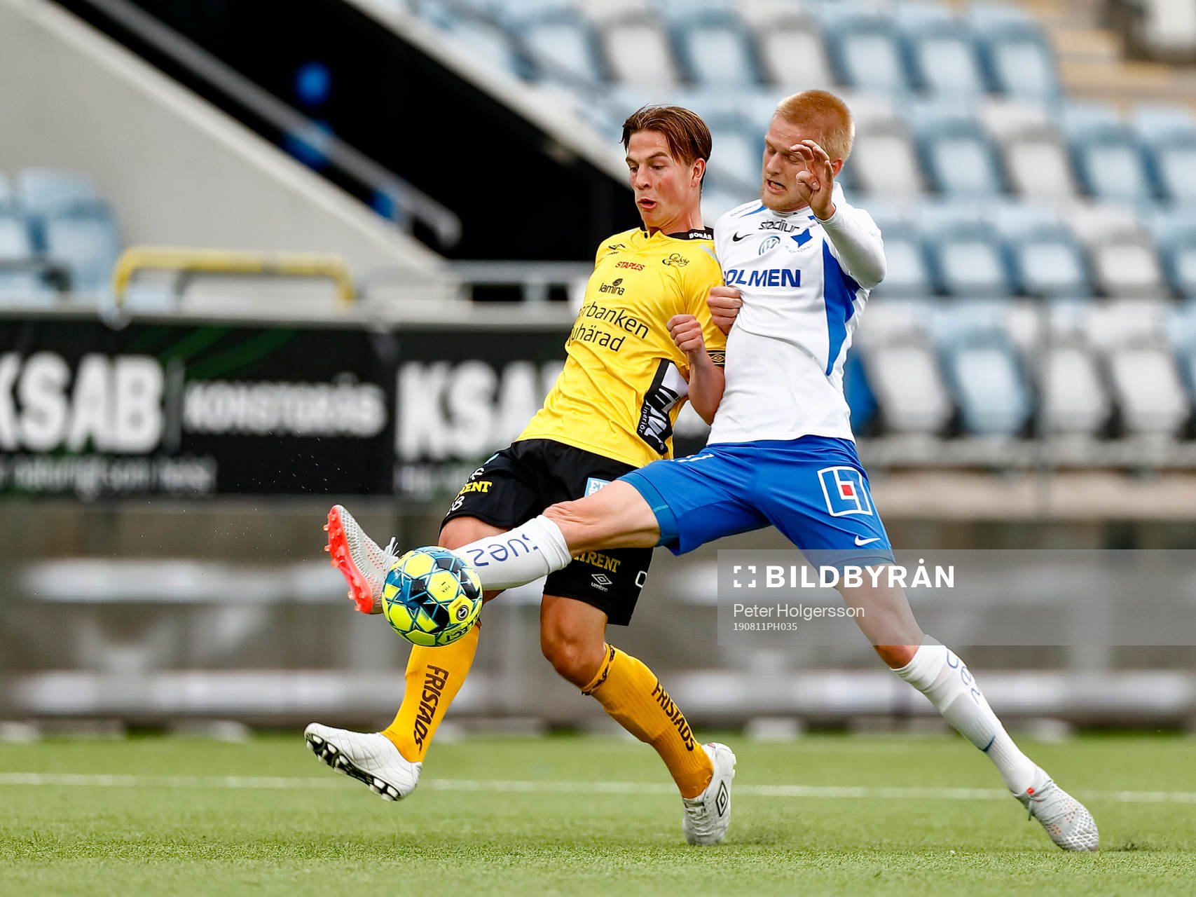 Elfsborgs Simon Olsson och IFK Norrköpings Kalle Holmberg