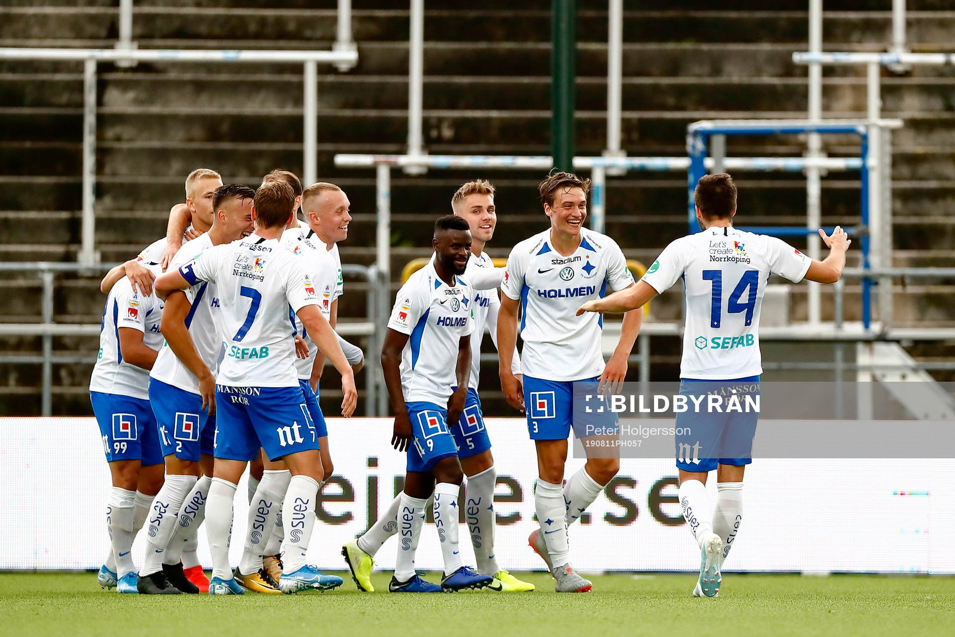 IFK Norrköpings spelare jublar