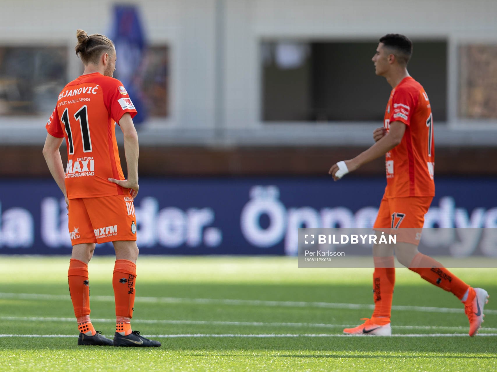 AFC Eskilstunas Daniel Miljanovic och Ismet Lushaku deppar