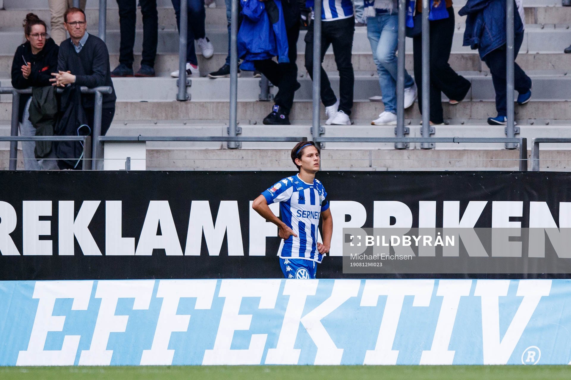 IFK Göteborgs Rasmus Wikström lämnar planen