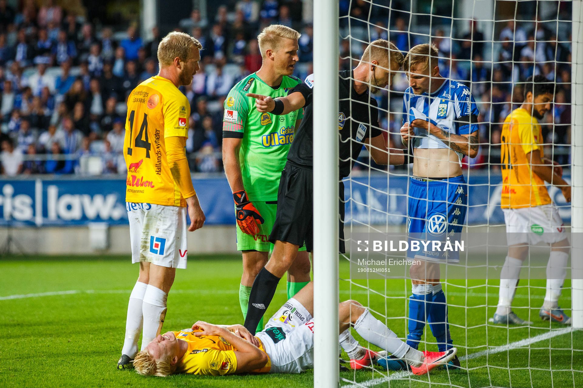 Falkenbergs Christoffer Carlsson har ont