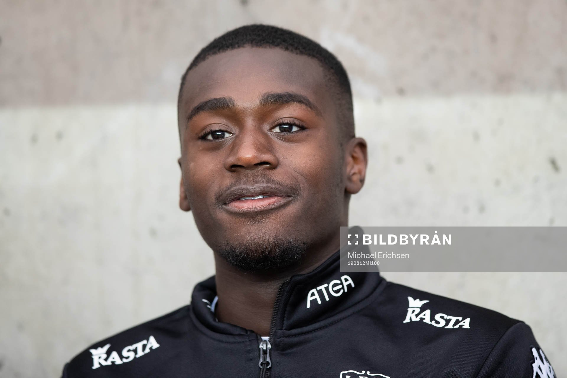 IFK Göteborgs Adil Titi på bänken