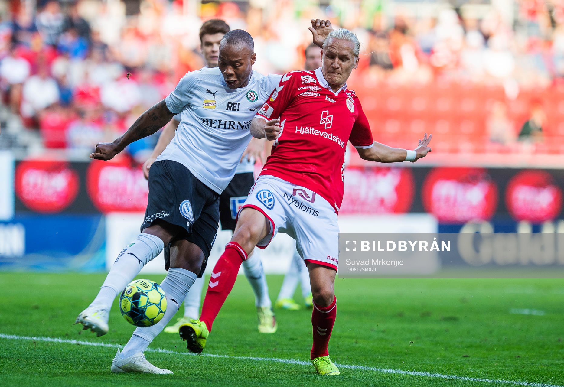 Kalmars Henrik Löfkvist och Örebros Carlos Strandberg