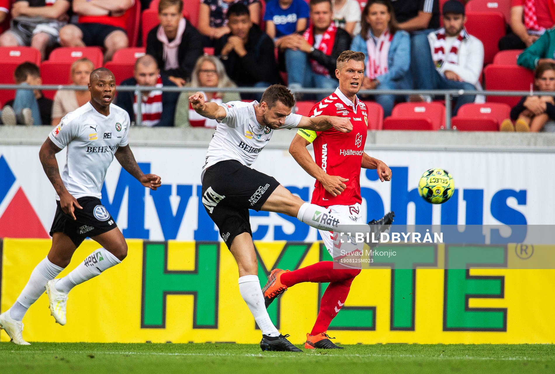 Örebros Simon Amin och Kalmars Viktor Elm