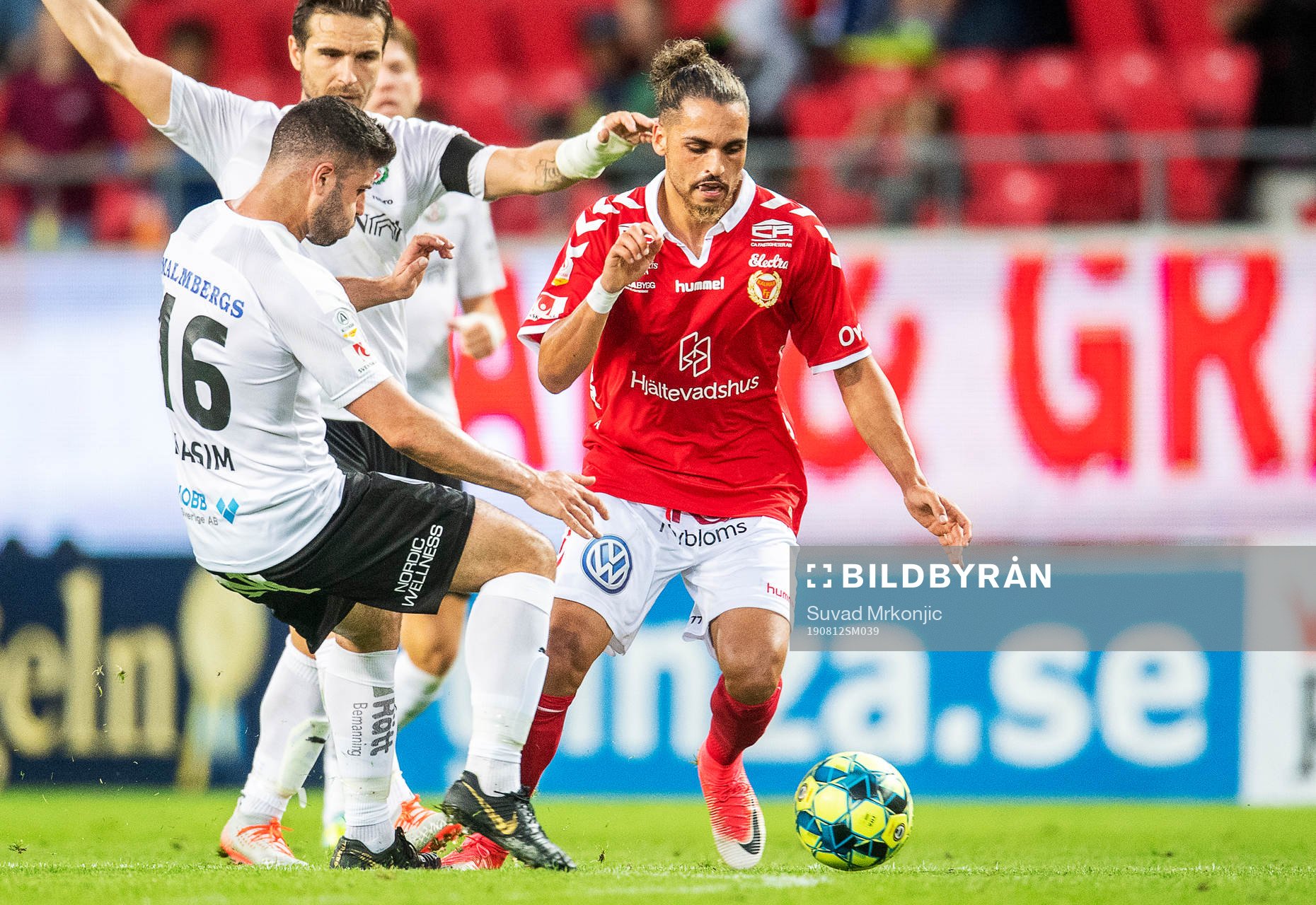 Kalmars Alexander Jakobsen och Örebros Yaser Kasım
