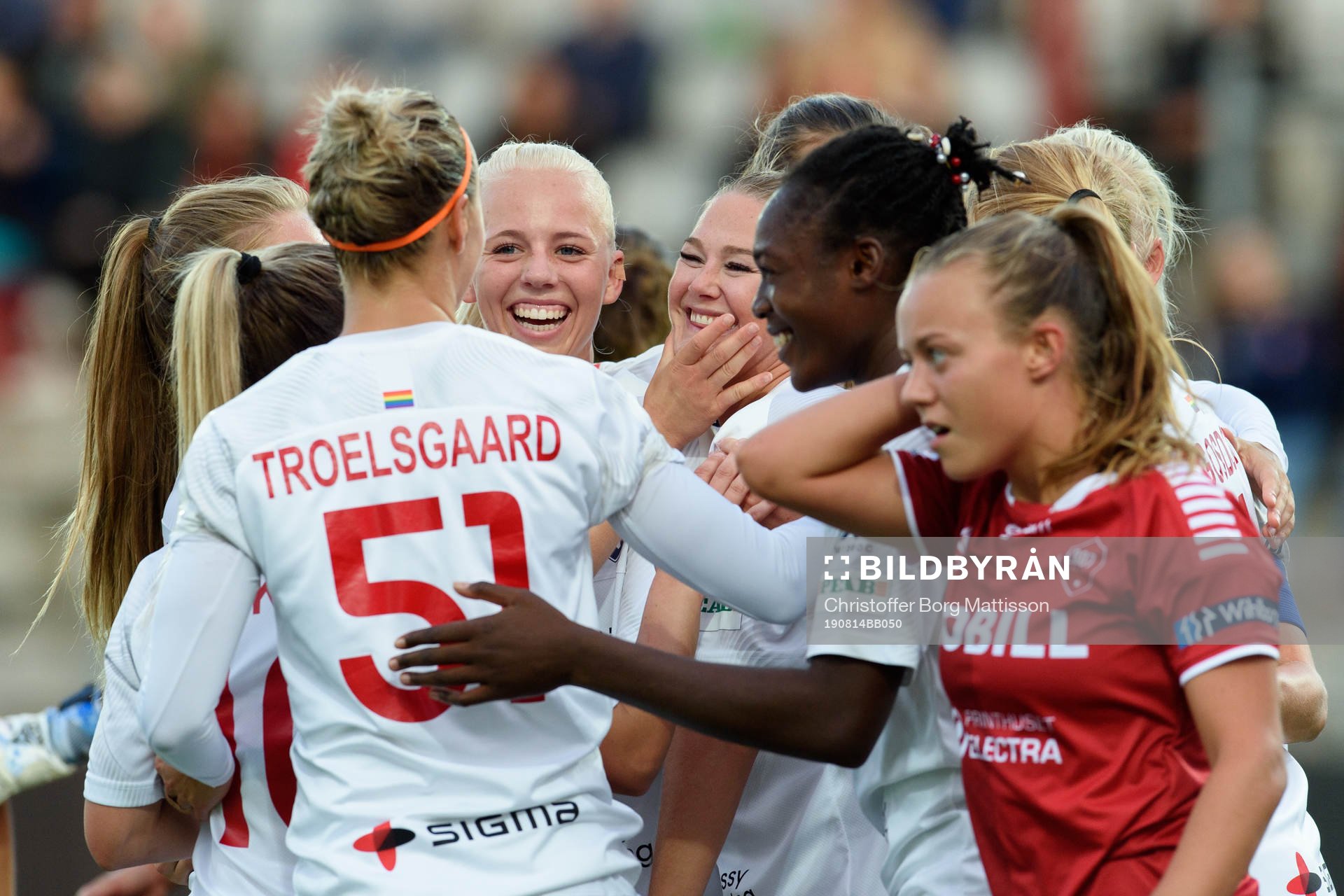 Rosengårds spelare jublar