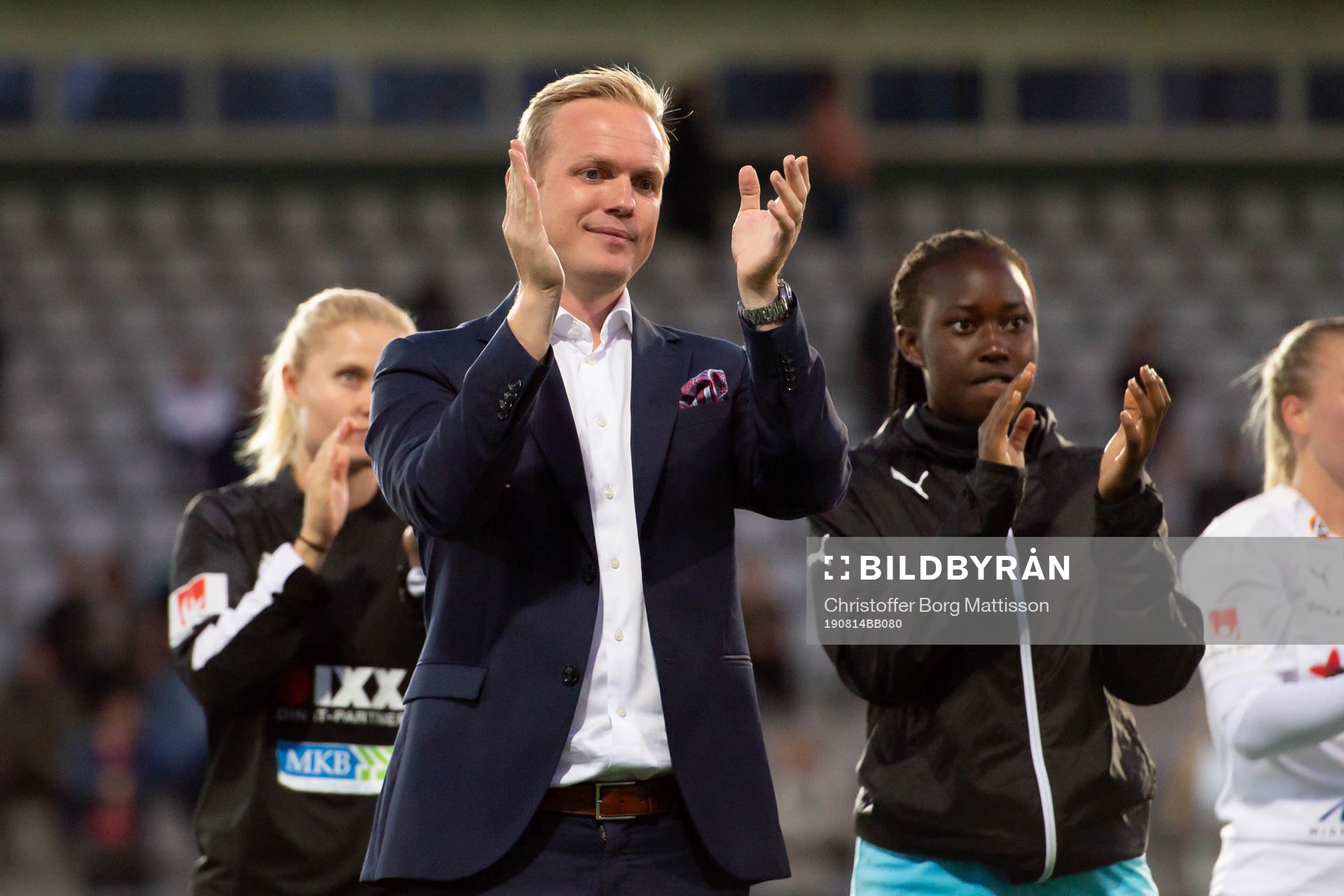 Rosengårds tränare Jonas Eidevall tackar publiken