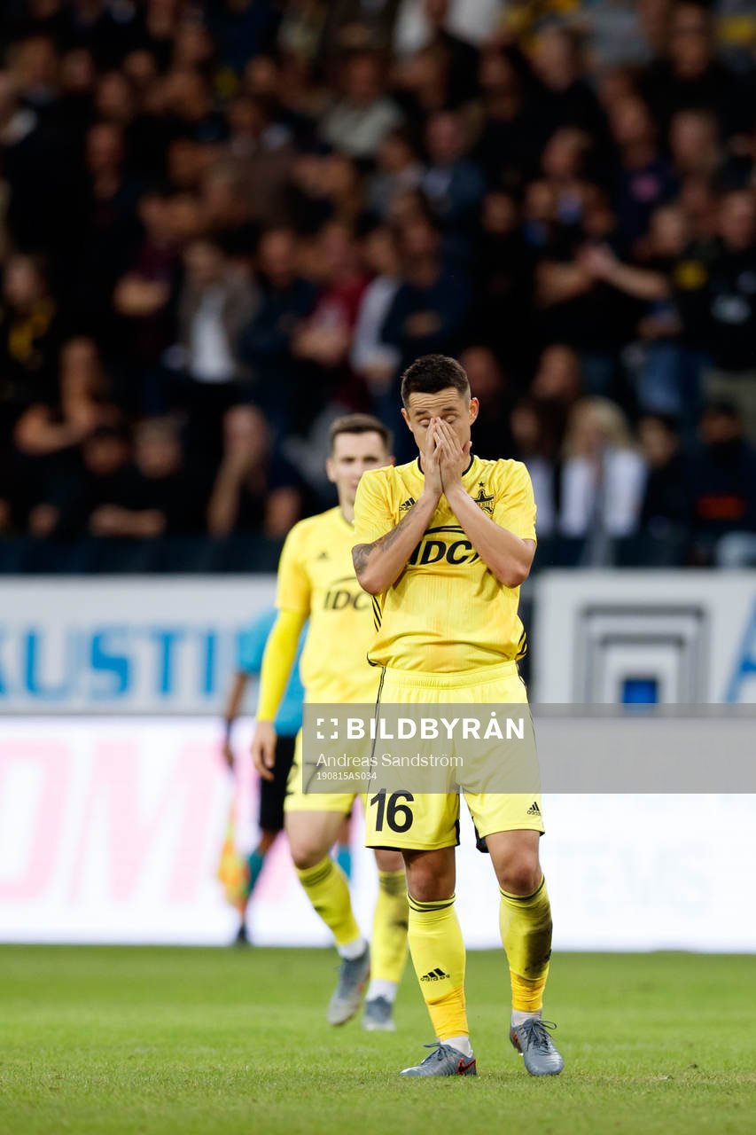 Ariel Pawel Borysiuk of Sheriff Tiraspol looks dejected