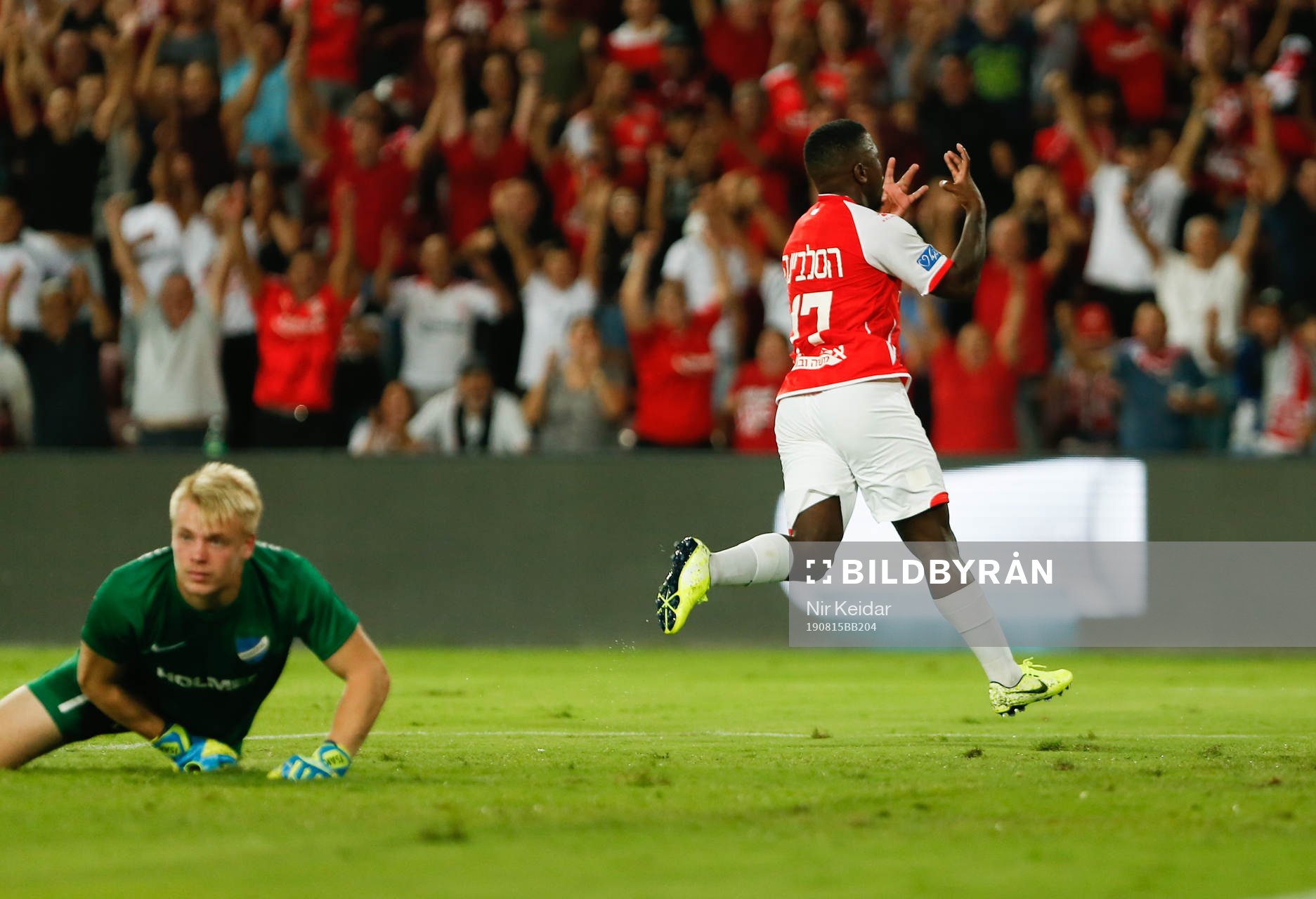 Nigel Haselblink of Hapoel Beer-Sheva scoring Isak