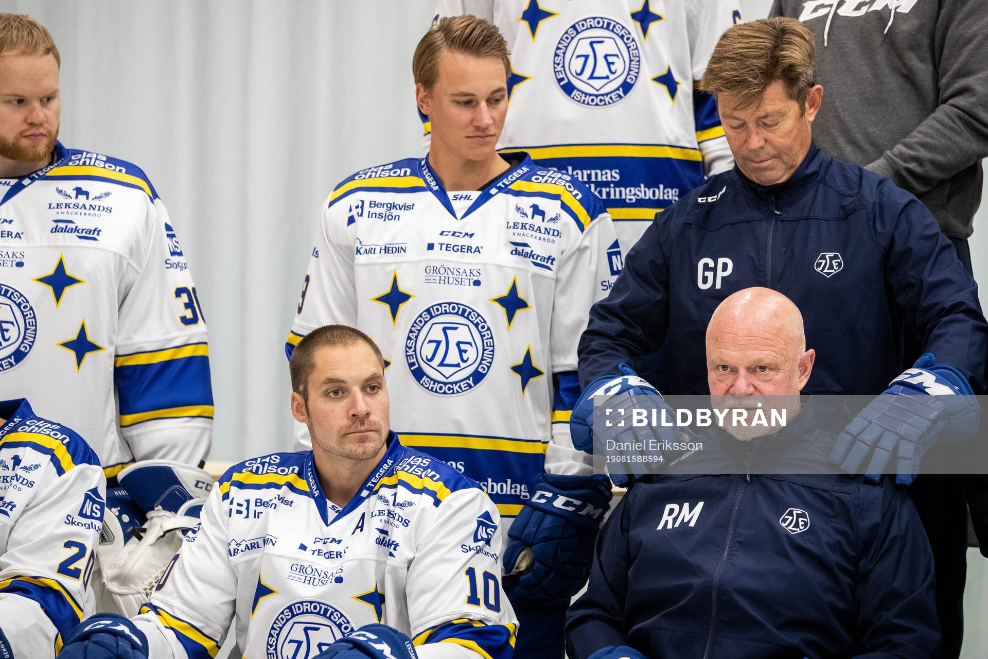 Johan Fransson Leksands IF bredvid tränare Roger Melin