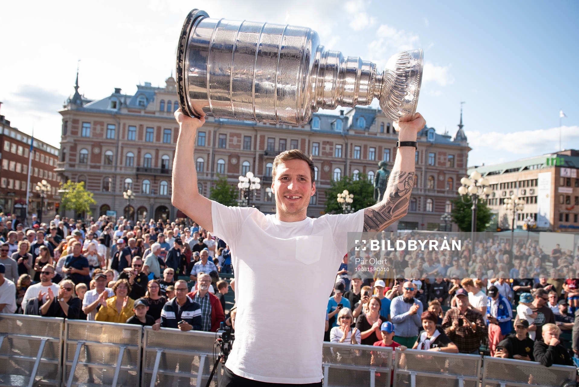 Alexander Steen lyfter pokalen