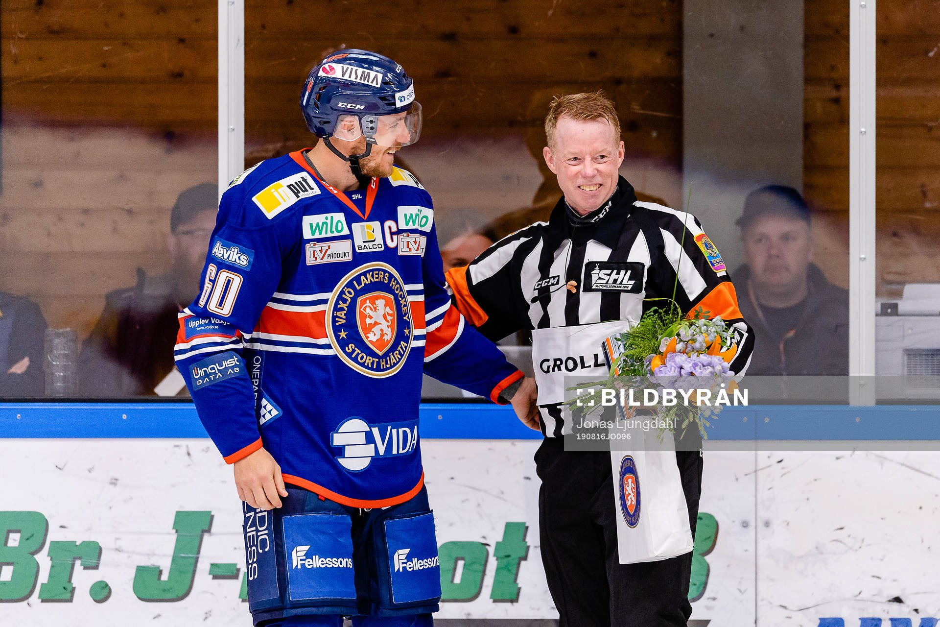 Domare Pehr Claesson uppmärksammas av Växjös Erik