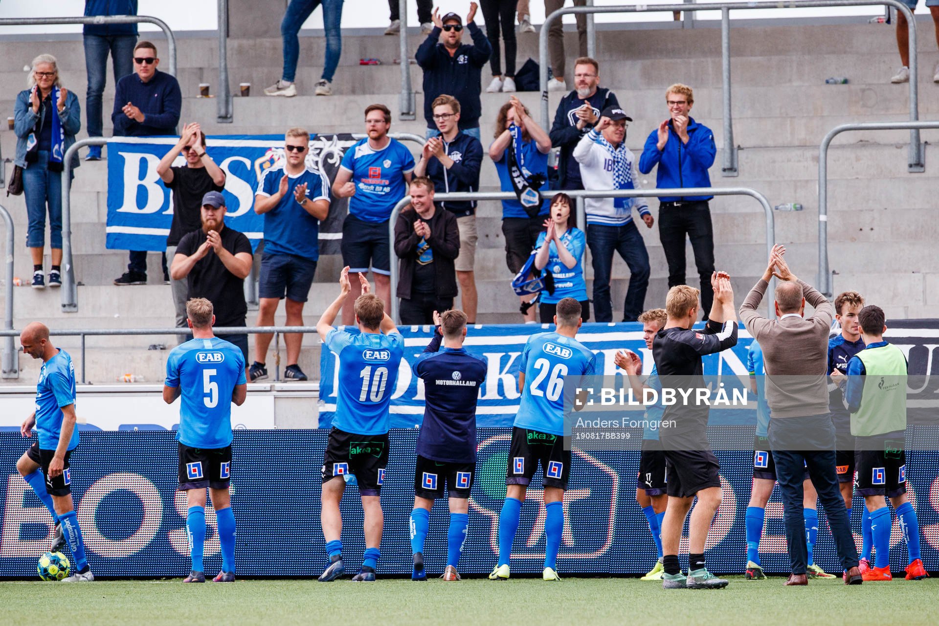 Halmstads spelare jublar