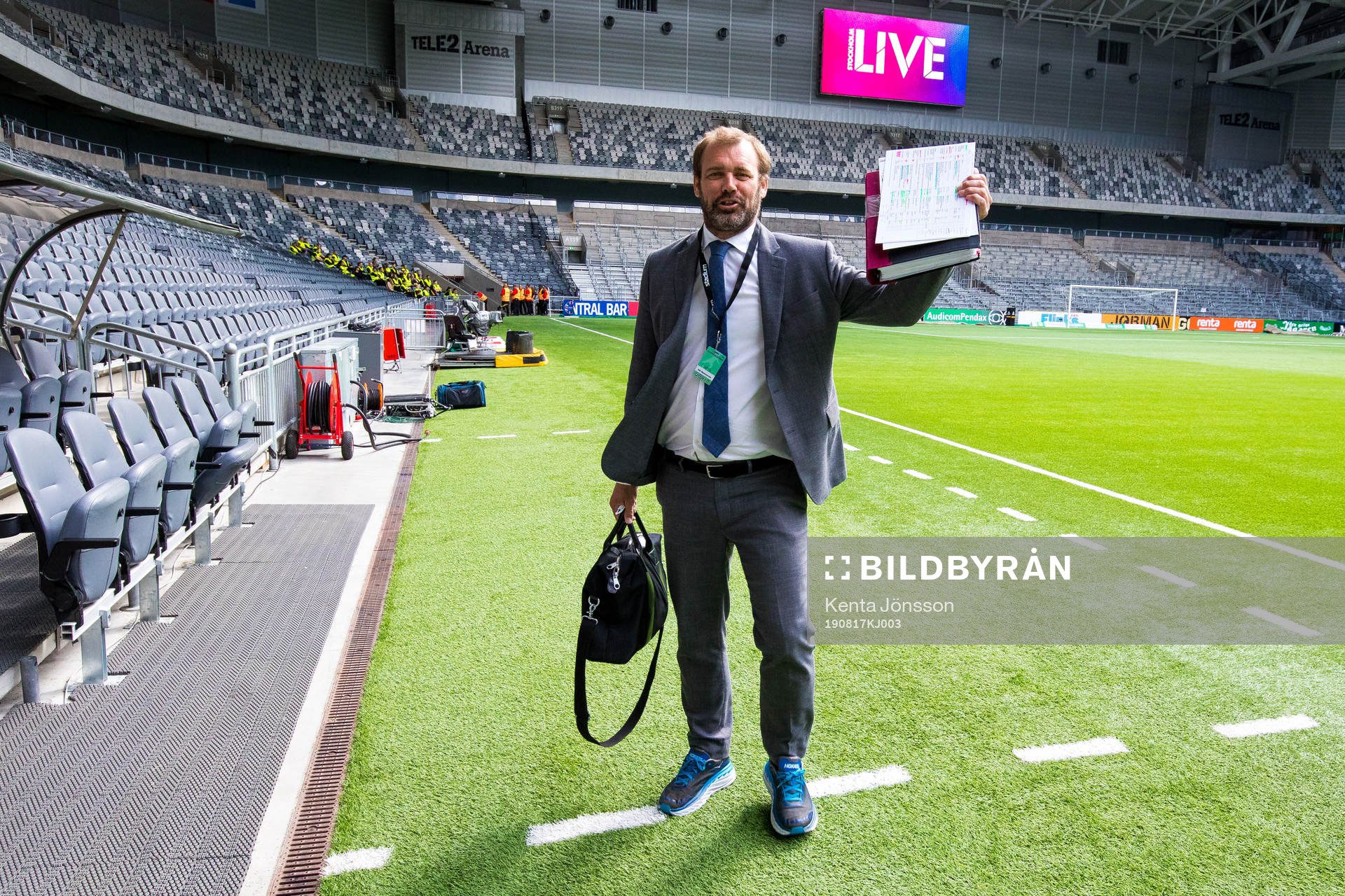 Cmores kommentator Daniel Kristiansson