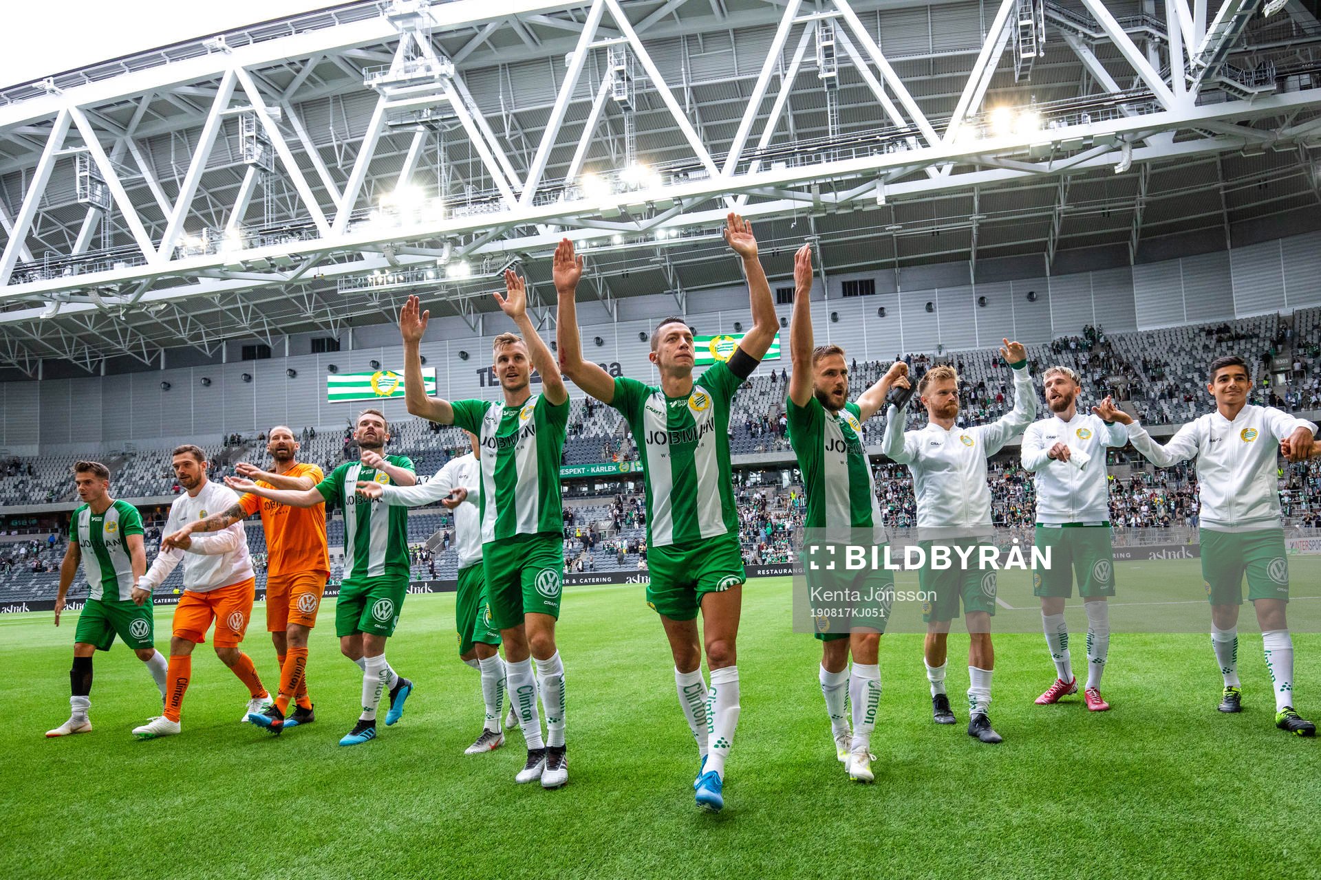 Hammarbys spelare jublar