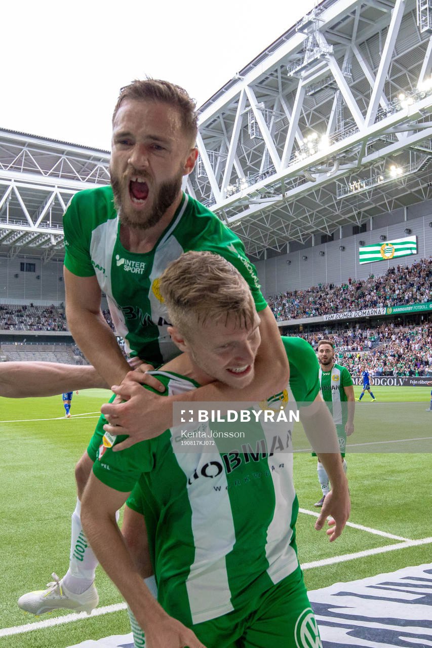 Hammarbys Richard Magyar jublar med Mats Solheim