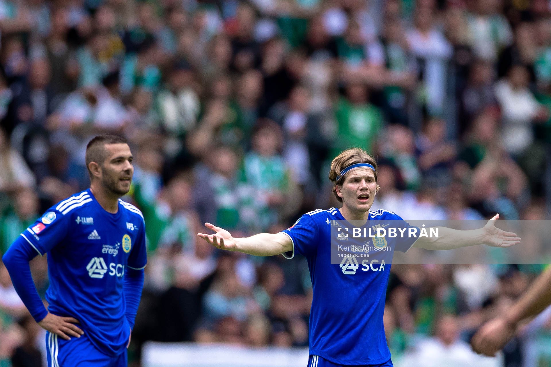 Sundsvalls Oliver Berg (h) deppar
