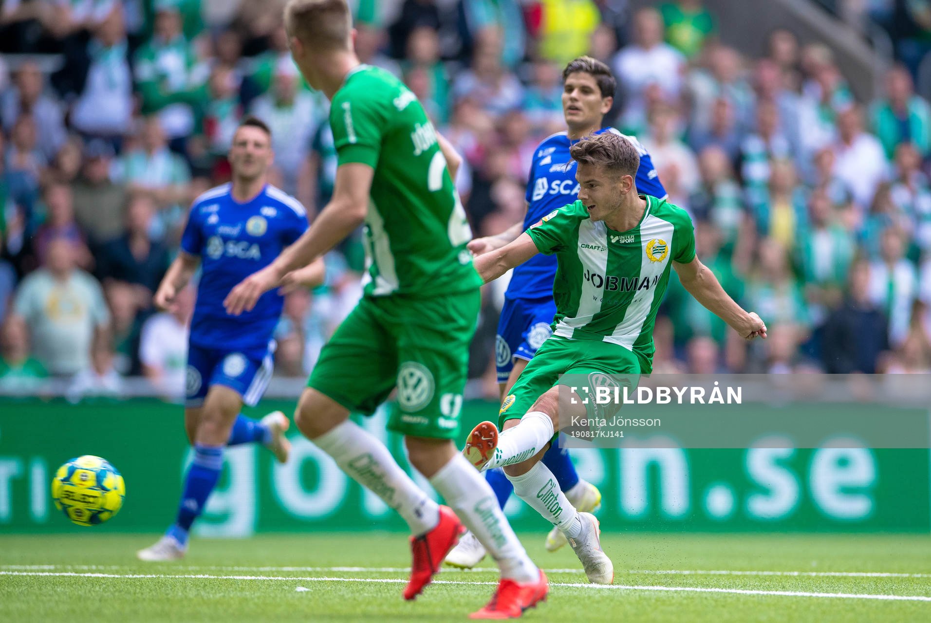 Hammarbys Alexander Kacaniklic gör 1-0