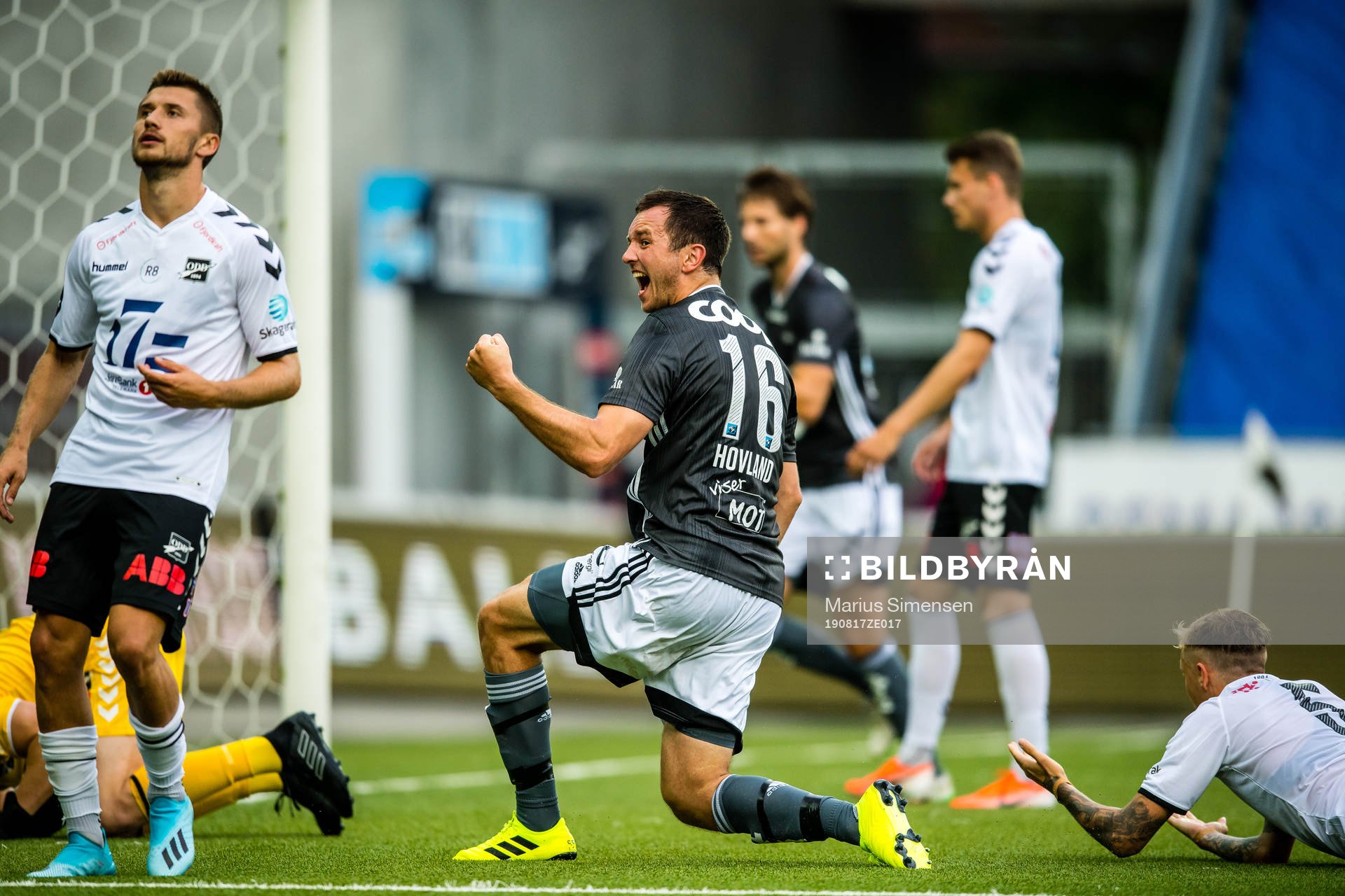 Even Hovland of Rosenborg celebrates