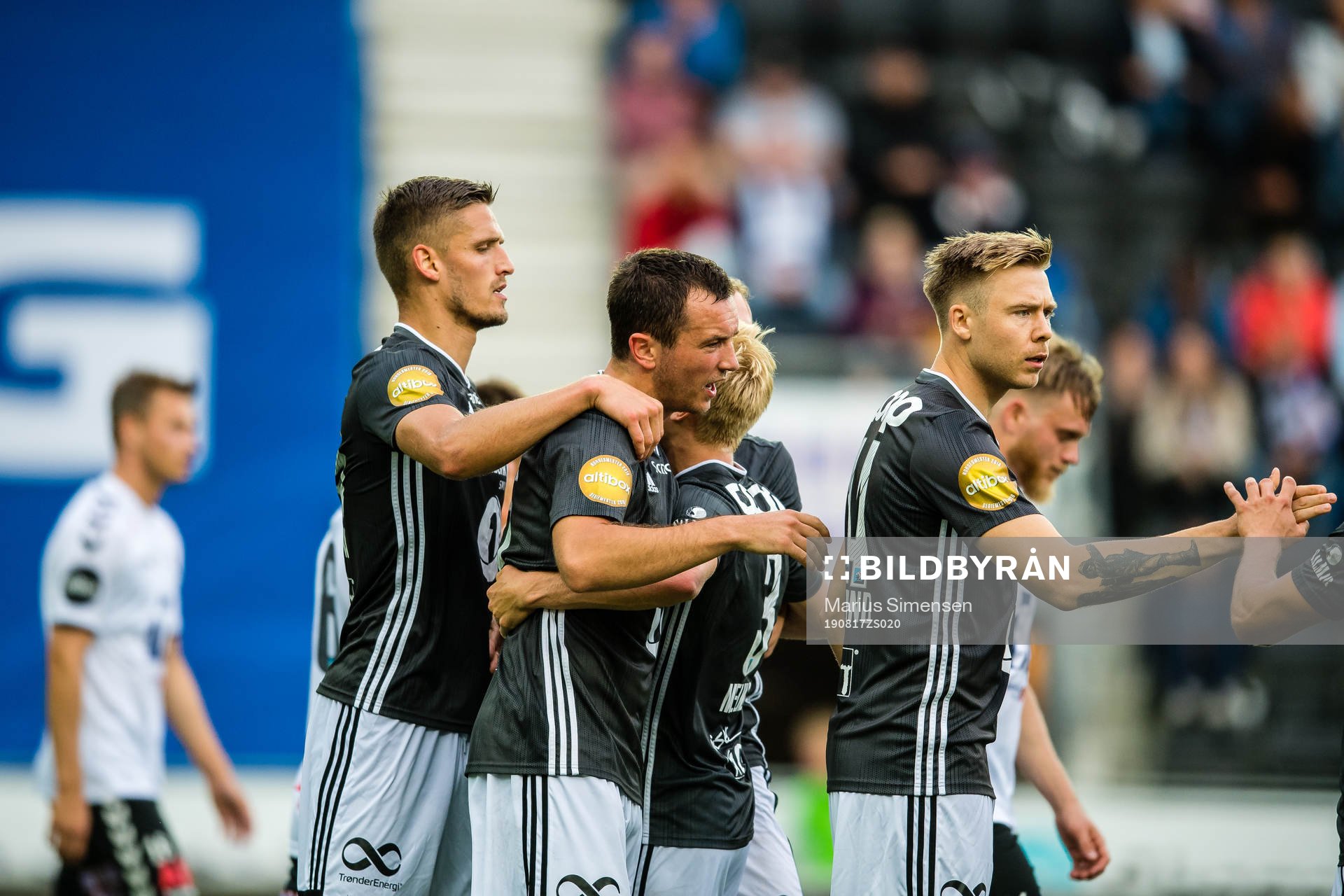 Even Hovland of Rosenborg celebrates