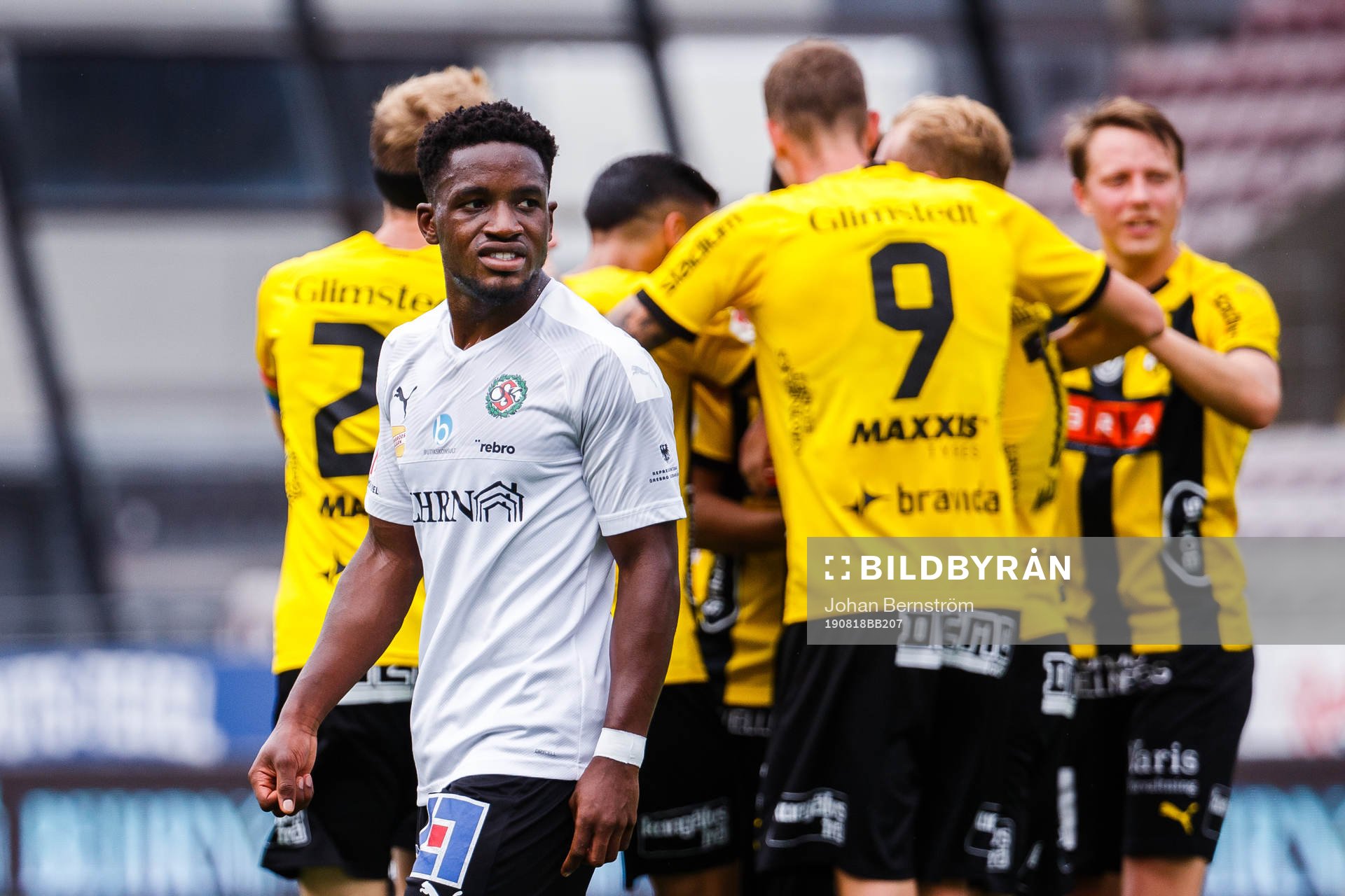 Örebros Kevin Wright deppar