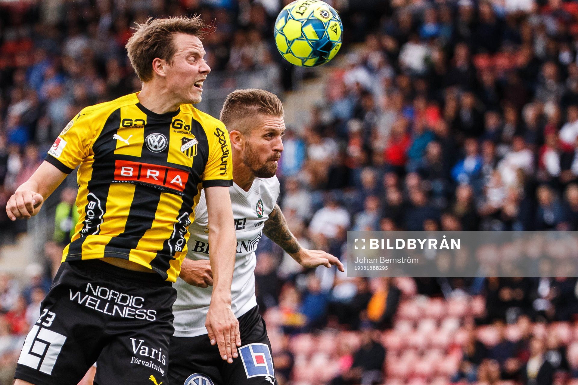 Häckens Viktor Lundberg och Örebros Martin Lorentzson