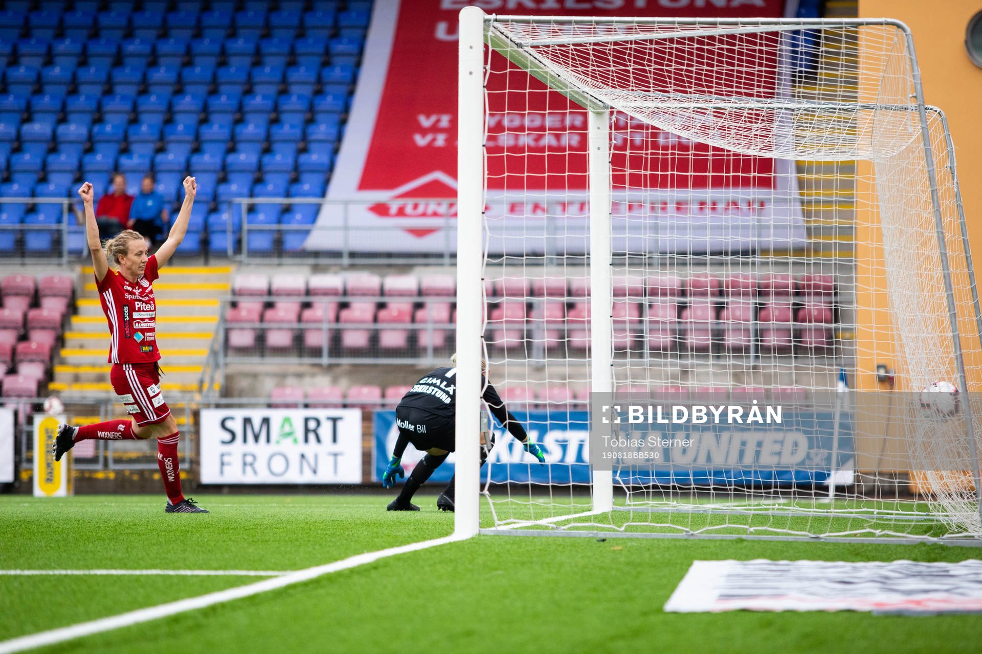 Piteås Olga Ekblom jublar
