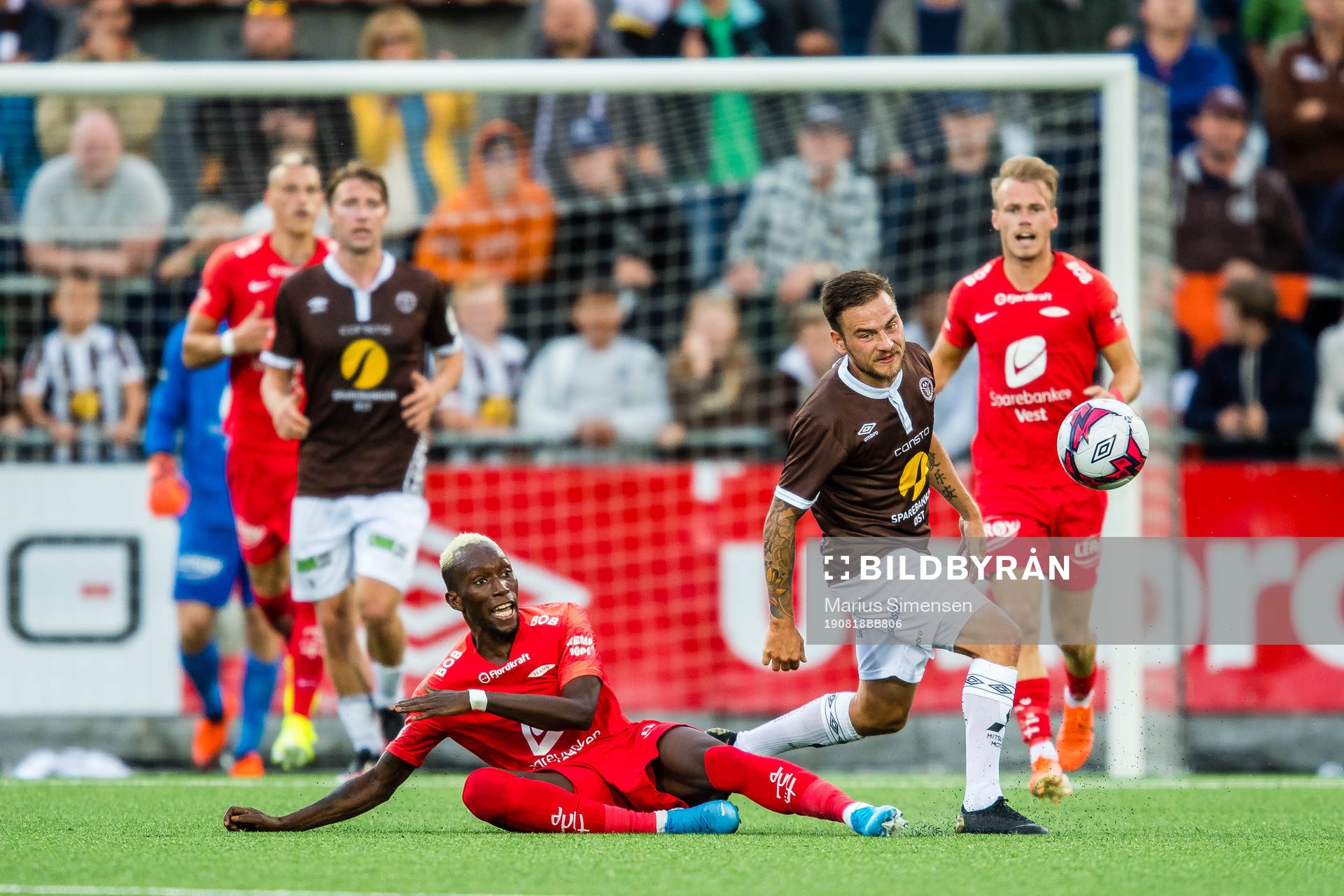 Karamoko Daouda Bamba of Brann and Carl Pontus Silfwer of
