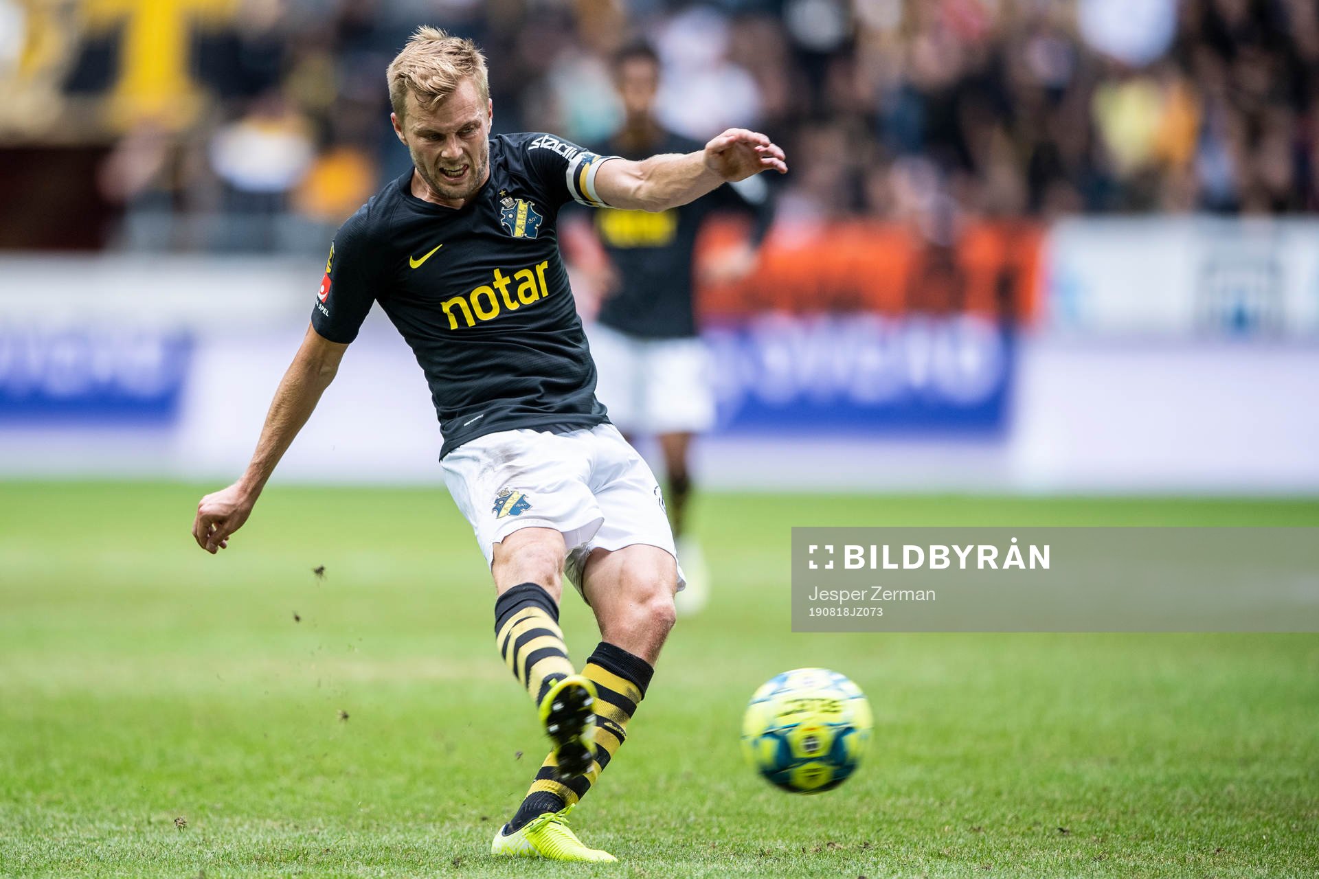 s Sebastian Larsson