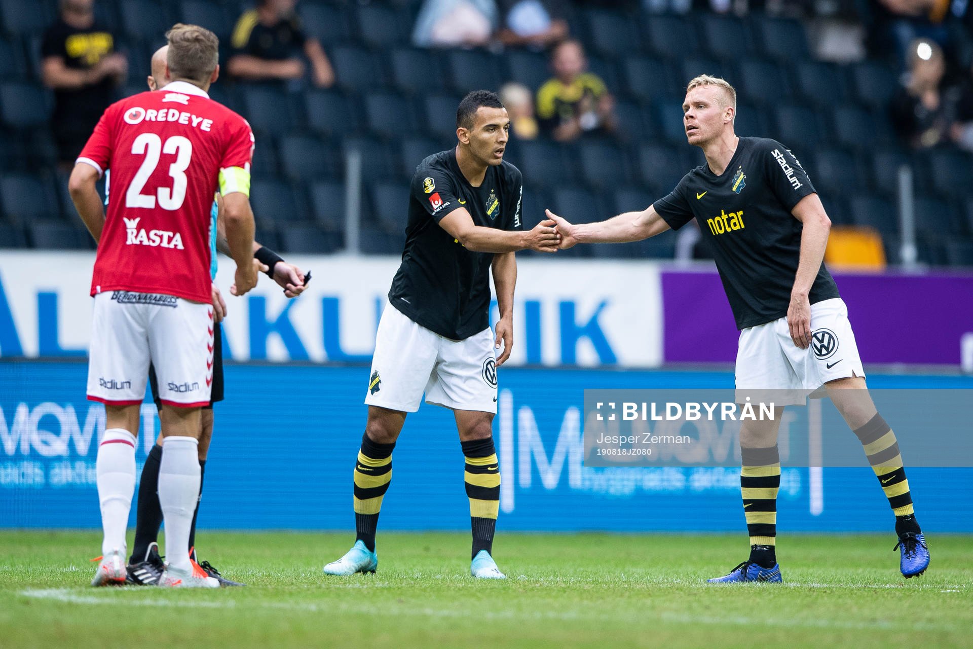 s Nabil Bahoui (v) och Kolbeinn Sigthorsson (h) jublar