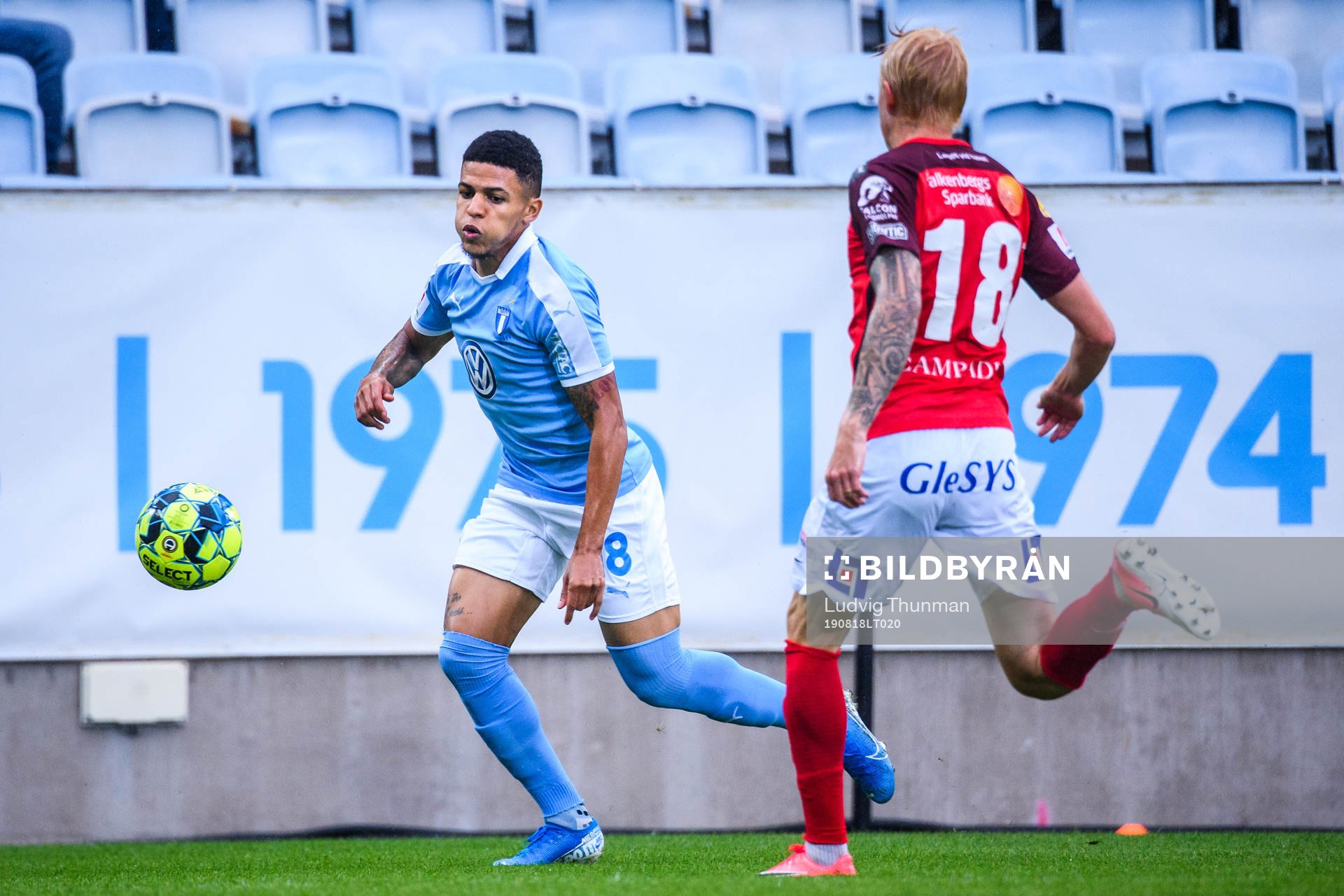 Malmö FFs Romain Gall och Falkenbergs Jacob Ericsson