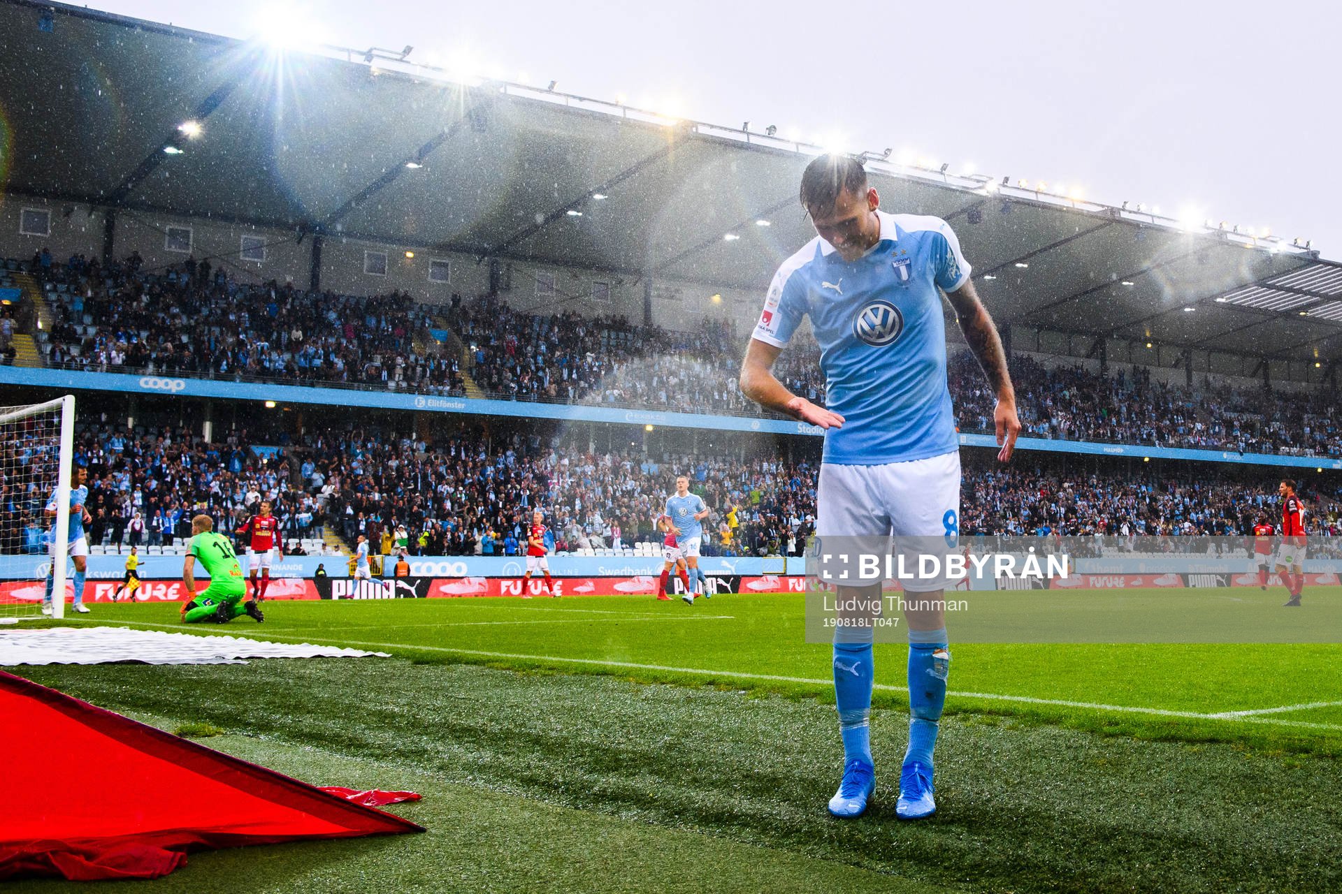 Malmö FFs Arnór Traustason jublar