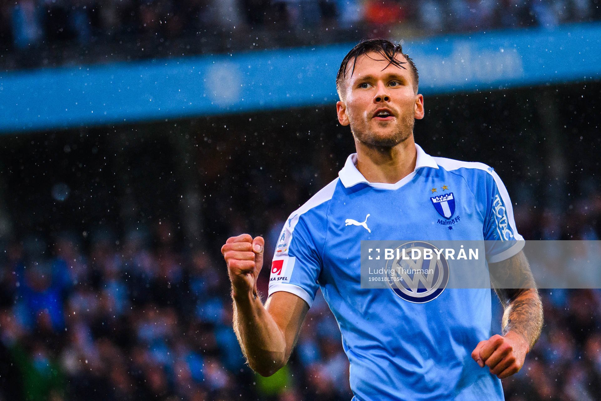 Malmö FFs Arnór Traustason jublar