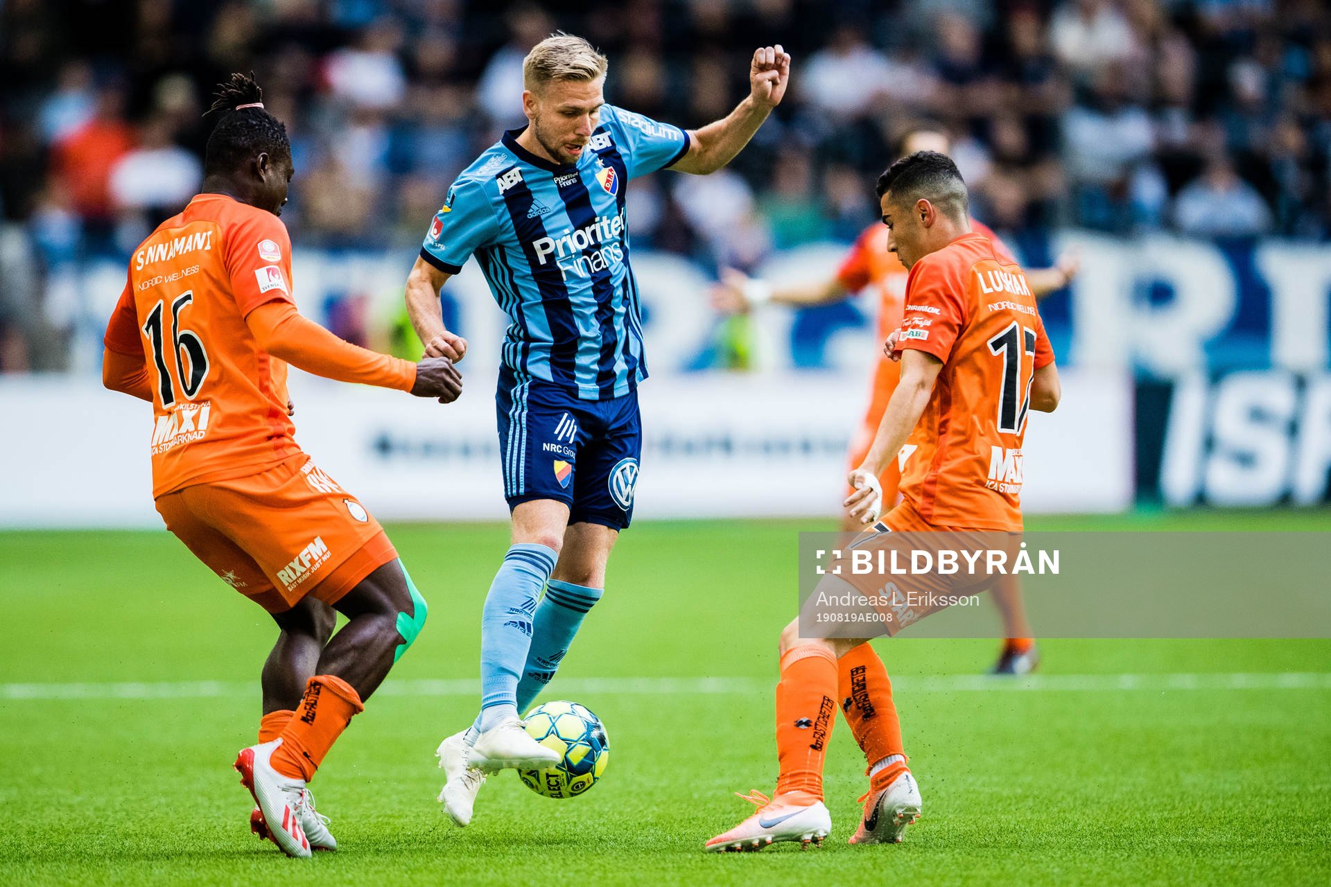 AFC Eskilstunas Onyedikachukwu Samuel Nnamani och Ismet