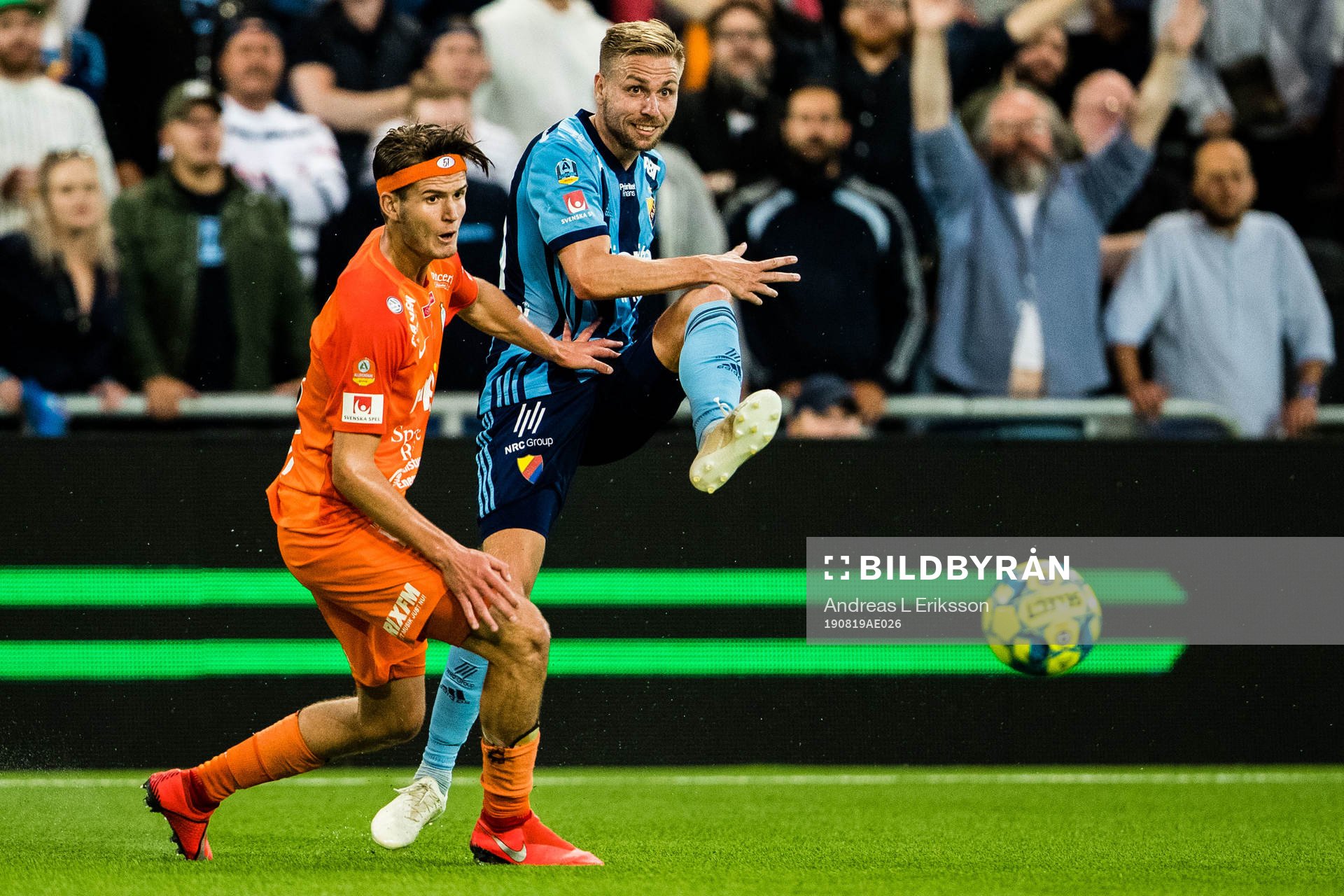 AFC Eskilstunas Wilhelm Loeper och Djurgårdens Jonathan