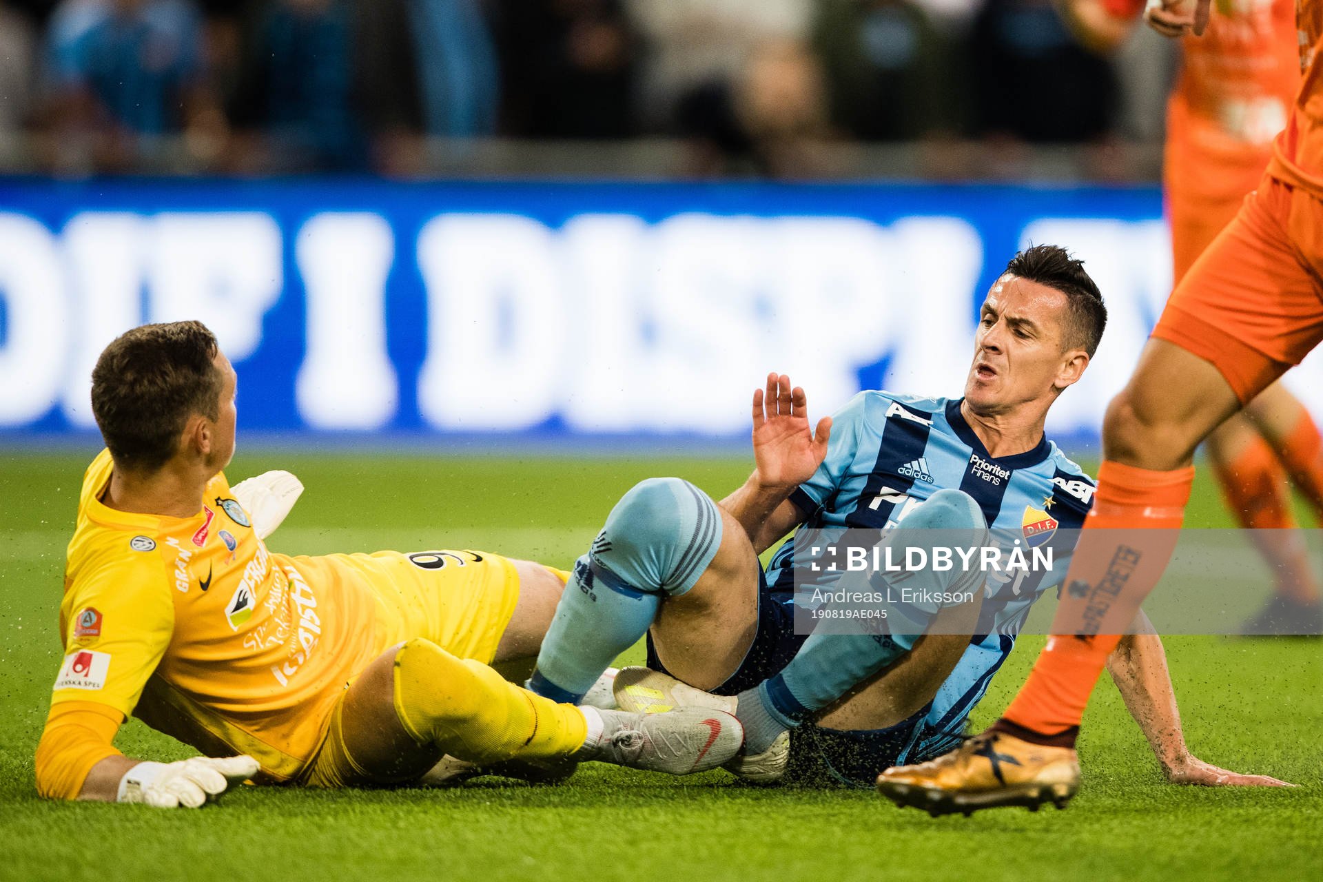 AFC Eskilstunas målvakt Ihor Levchenko och Djurgårdens