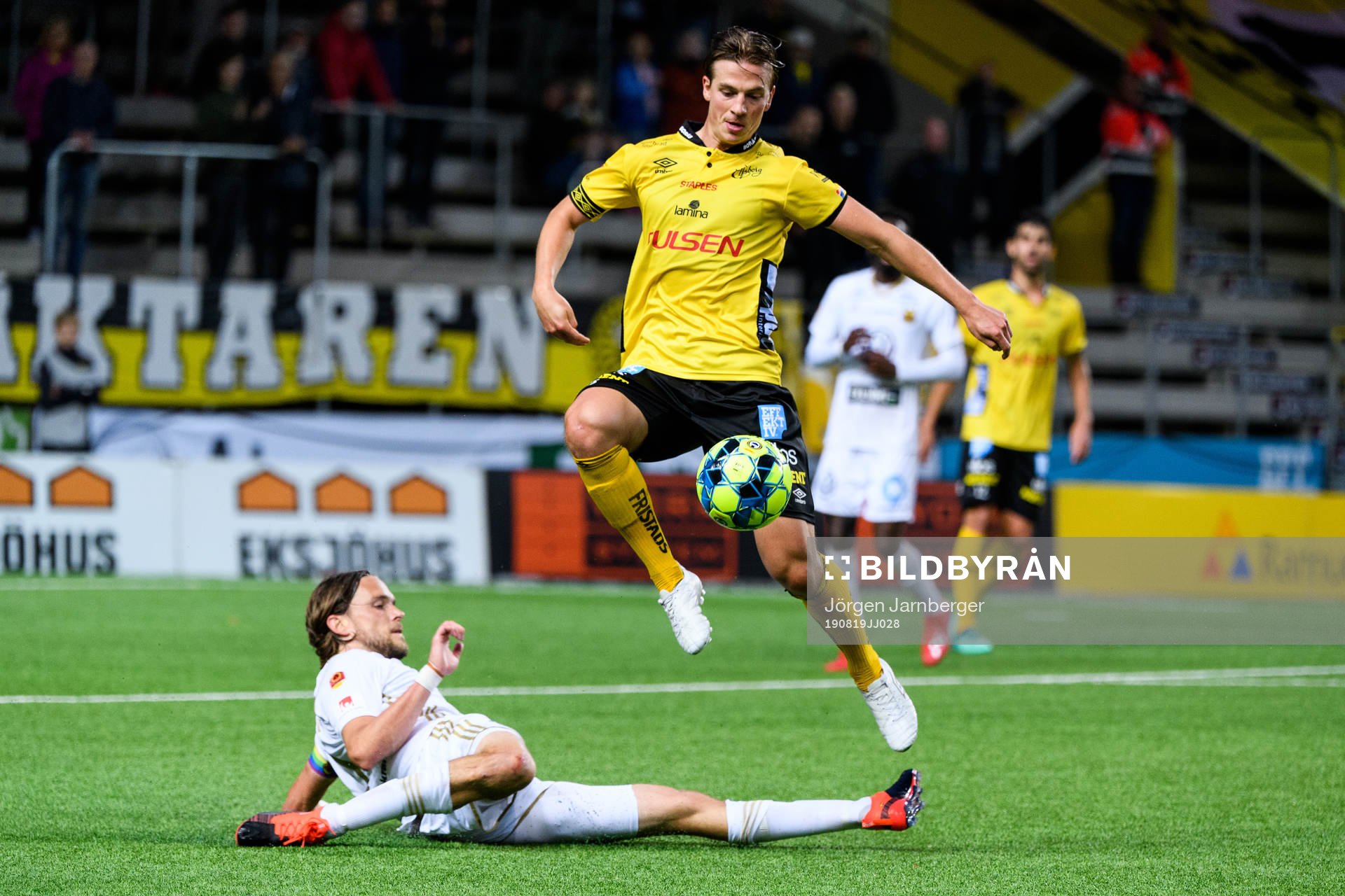 Elfsborgs Simon Olsson och Östersunds Tom Pettersson
