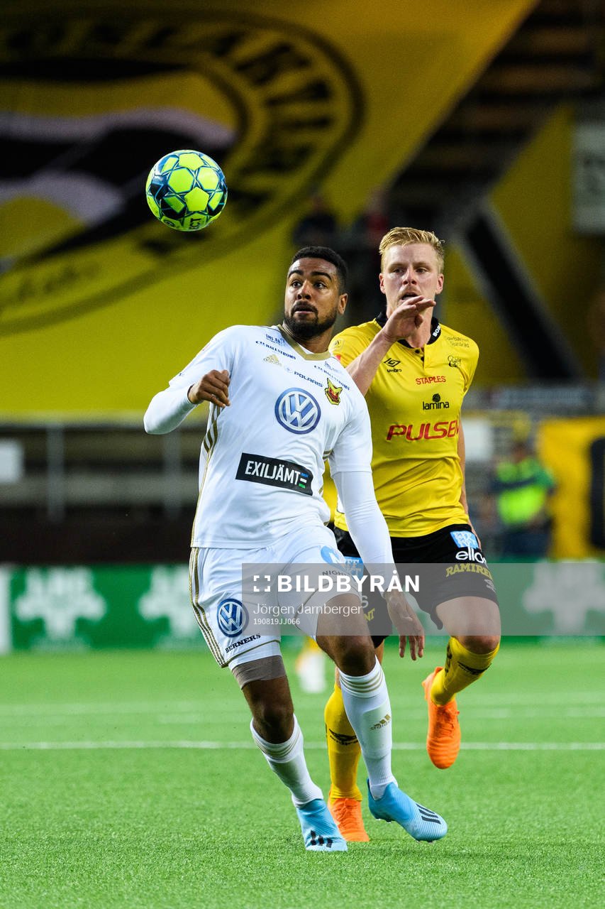 Östersunds Noah Sonko Sundberg och Elfsborgs Per Frick