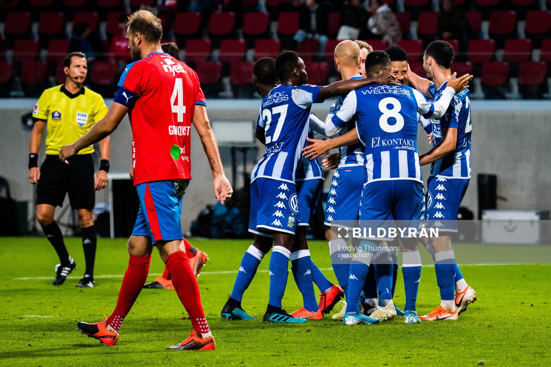 Helsingborgs Andreas Granqvist deppar samtidigt som IFK